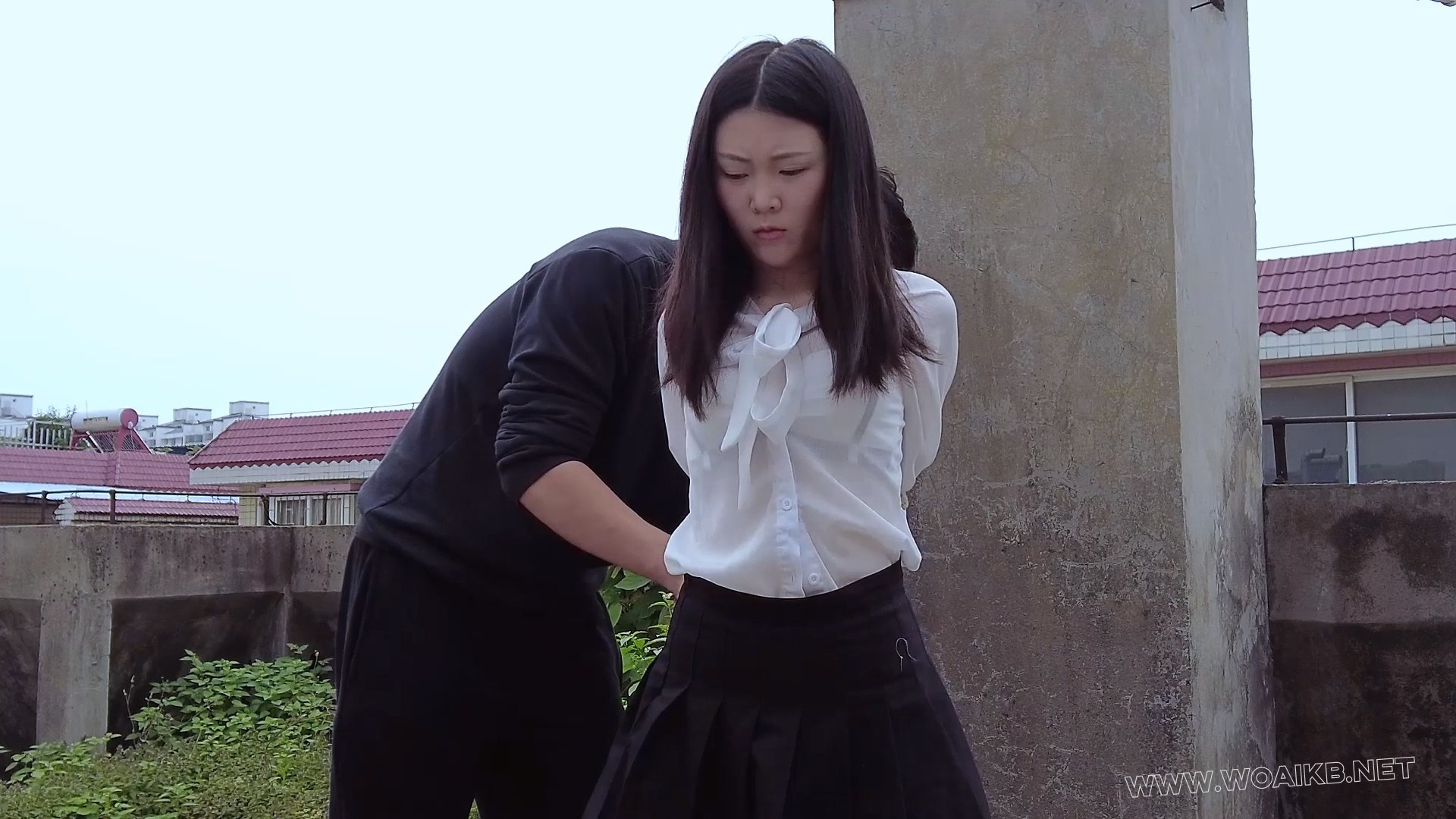 【为妹妹献身】妹妹被骗受尽折磨，姐姐没办法为了妹妹只能挺身而出，只要为了妹妹 预览图