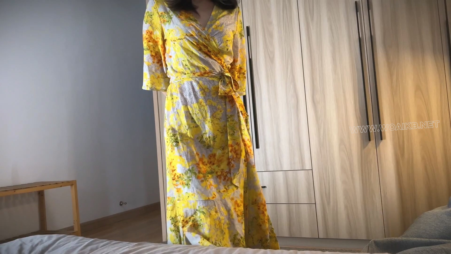 《猫奴女友Ⅳ》尽情蹂躏这只听话的小猫奴吧！剥夺视觉、胶带封嘴、美腿足jiao、驷… 封面图