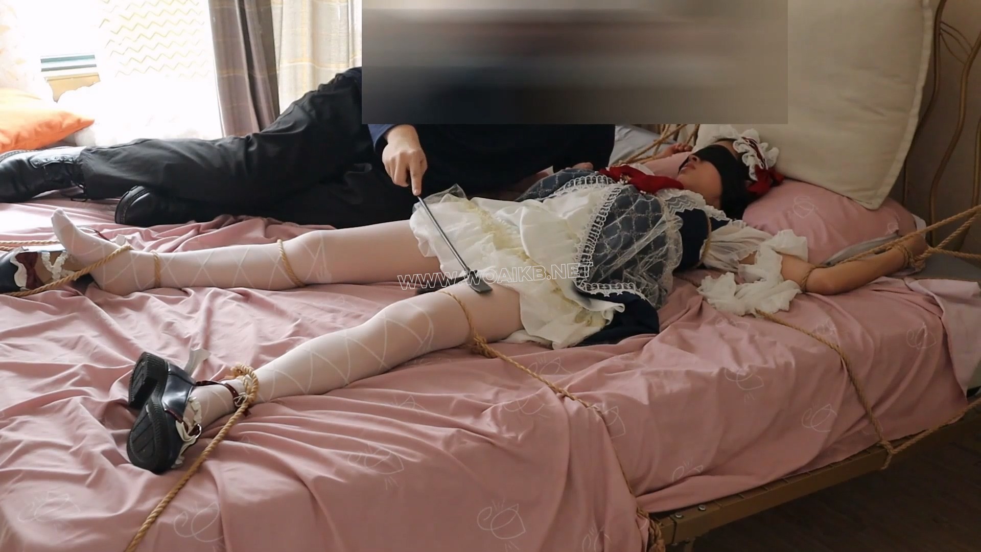 白雪公主的落难日记 绝对纯真的处女指令，当公主被骗绑到床上，开始用玩具调教懵懂 预览图
