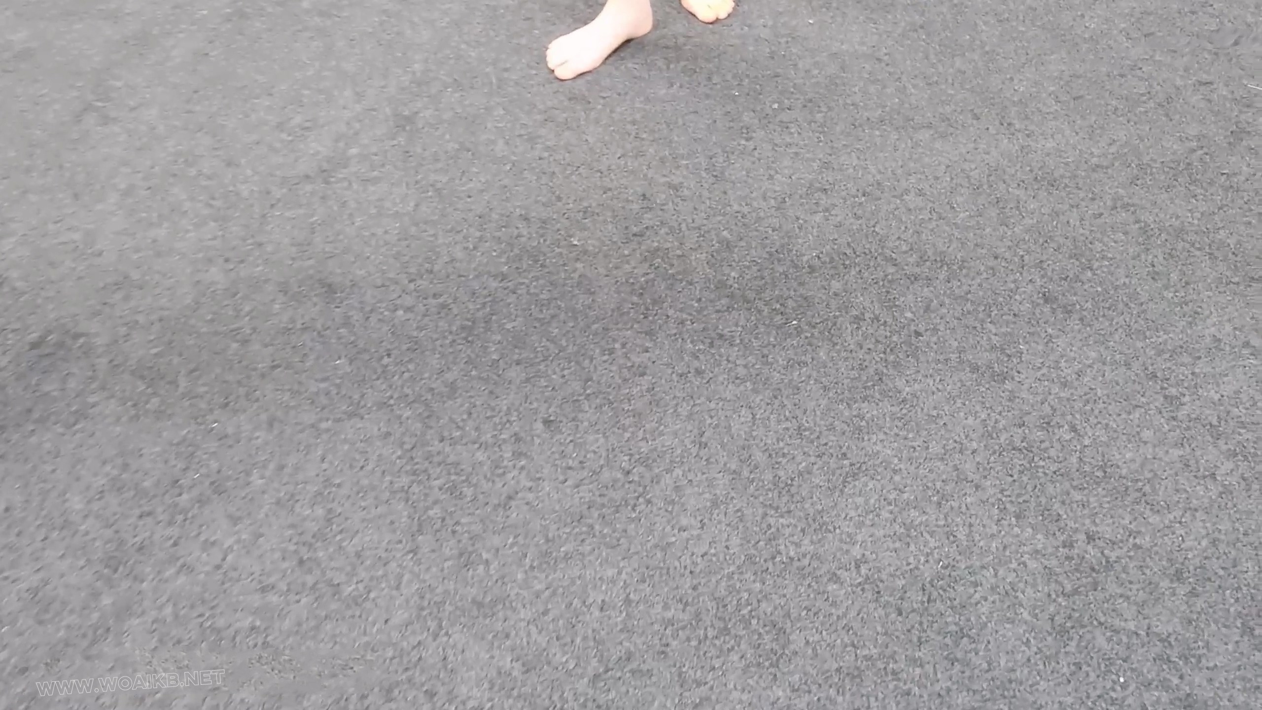 十八岁女高从一开始的的害羞腼腆纯情到如今的逐渐放开 预览图