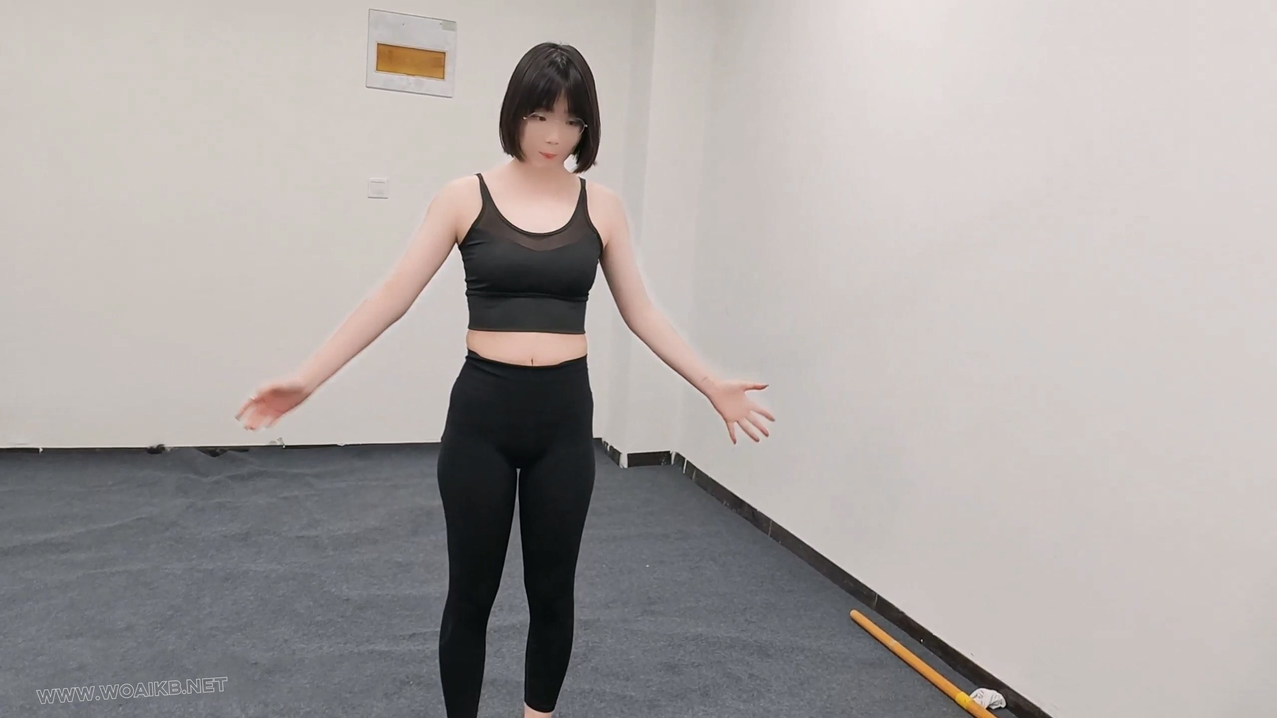 十八岁女高从一开始的的害羞腼腆纯情到如今的逐渐放开 预览图