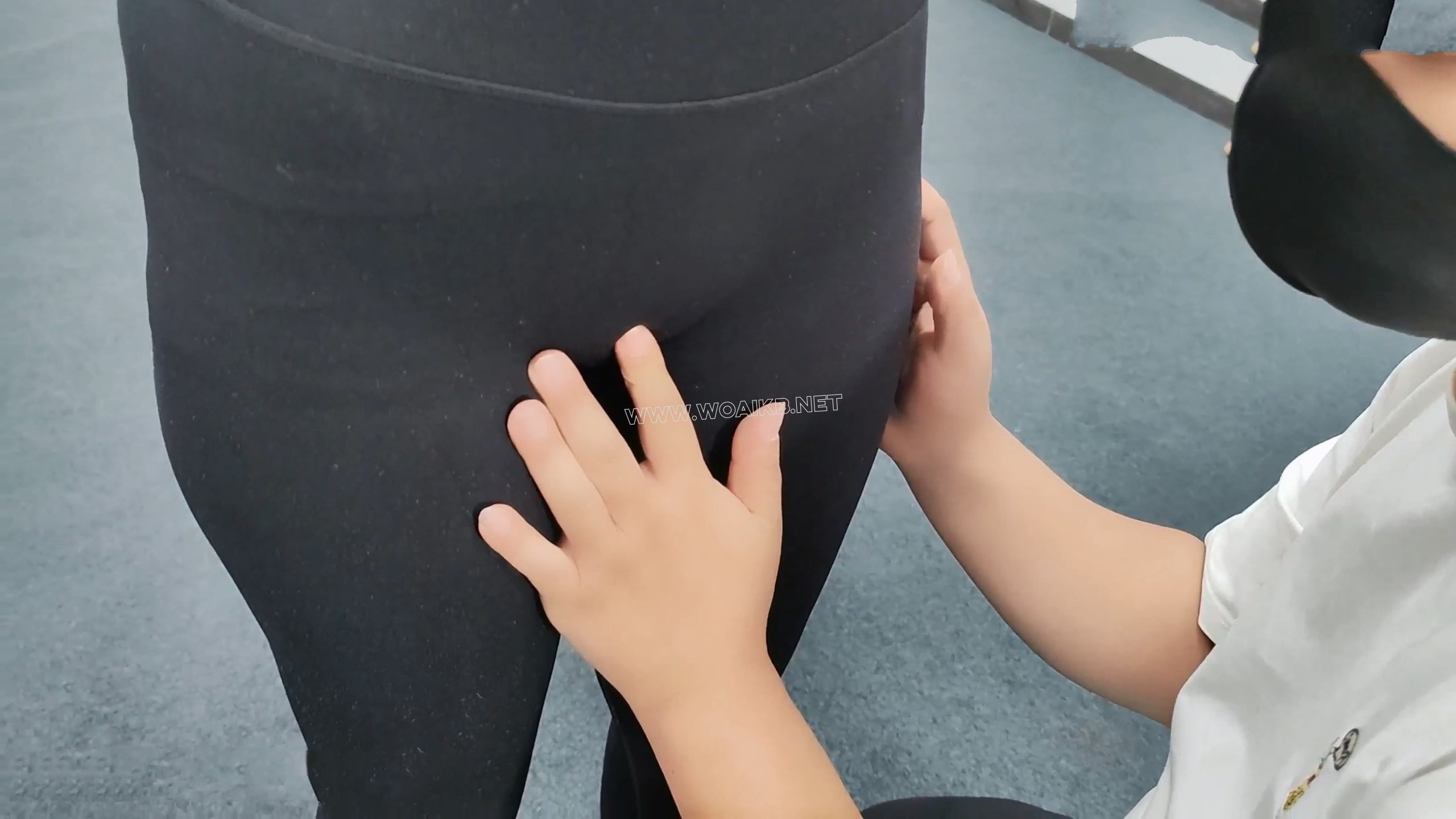 十八岁女高从一开始的的害羞腼腆纯情到如今的逐渐放开 预览图