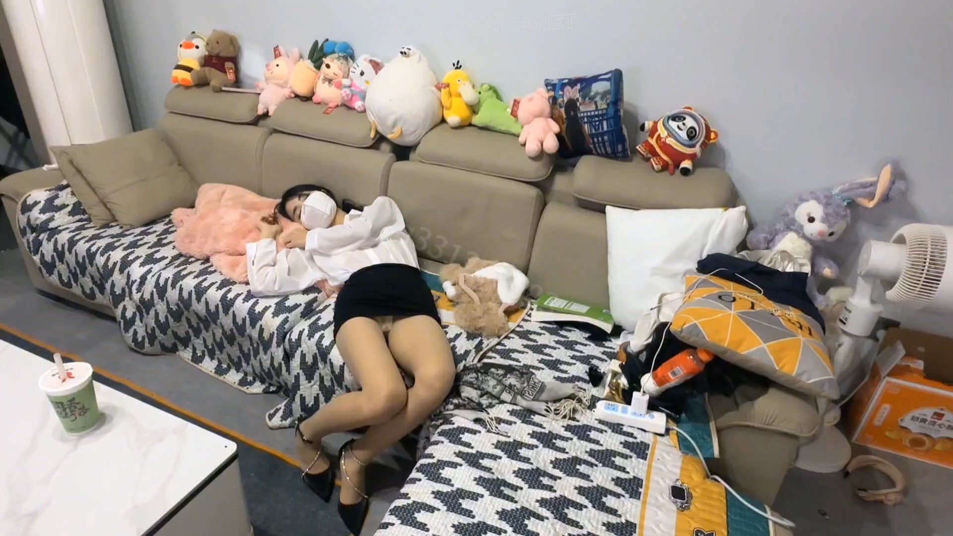 OL奴隶秘书 预览图