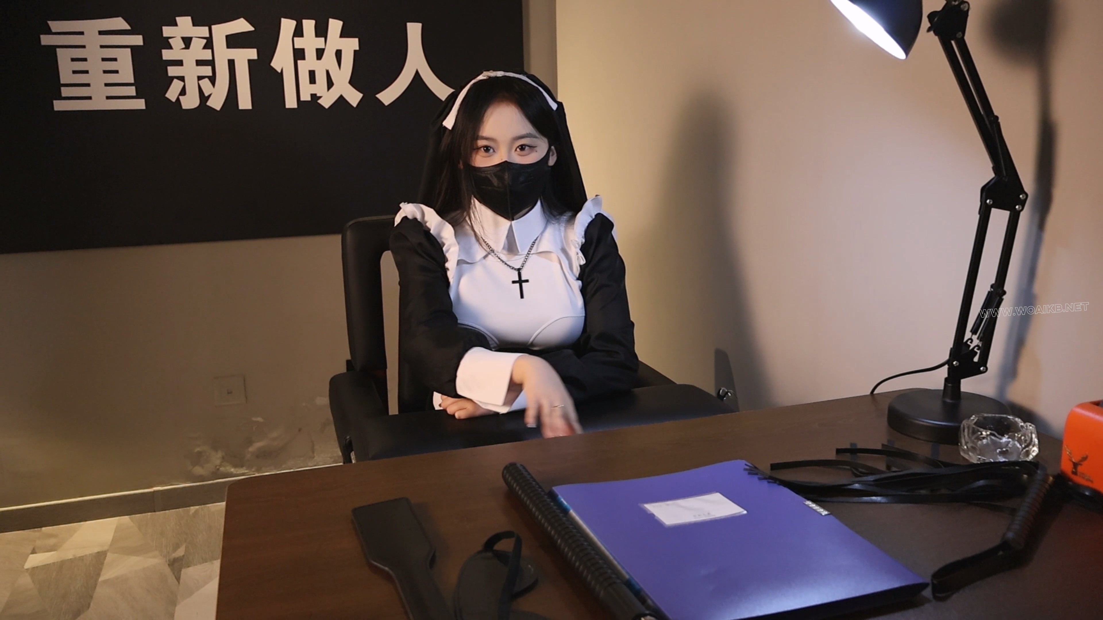 被抓进监狱的修女玖儿被无情用刑 预览图