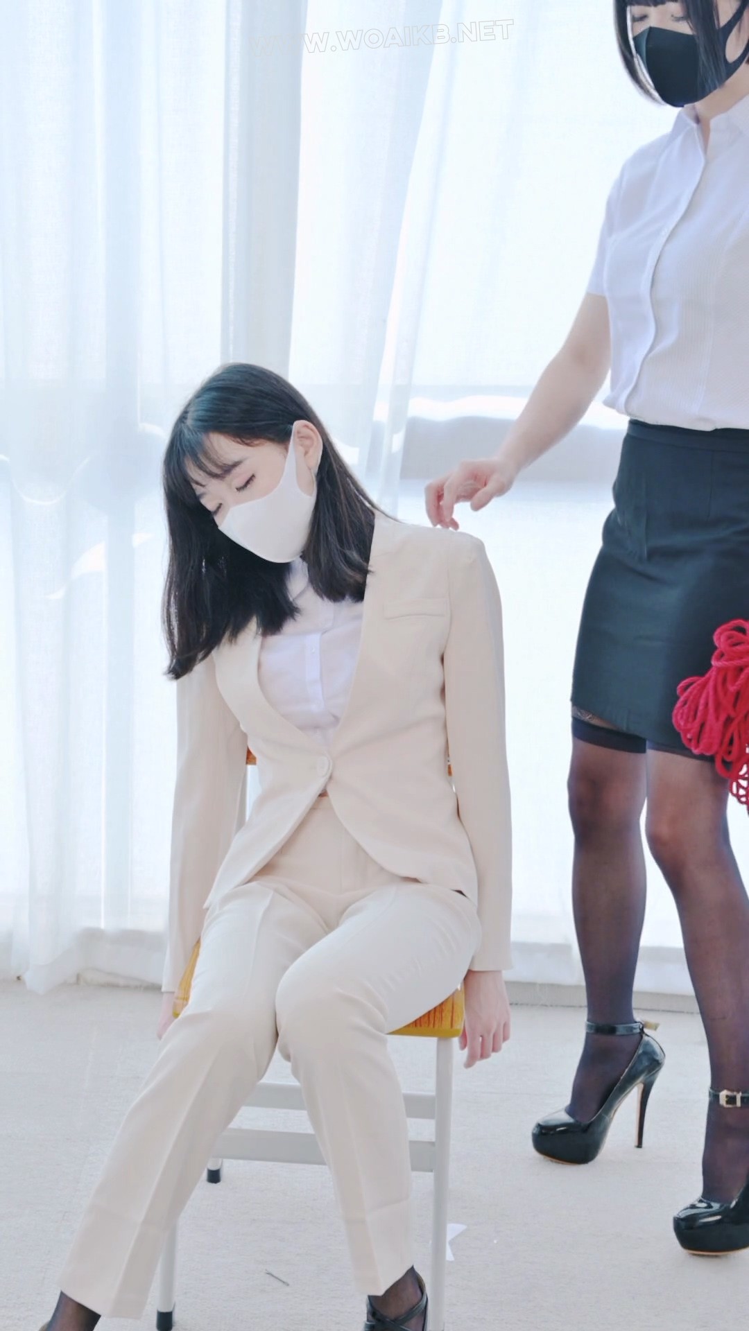 办公室战争 黑丝ol争斗 百合调教 制服调教 库里丝 强制侍奉 器械调教 口水调教 预览图
