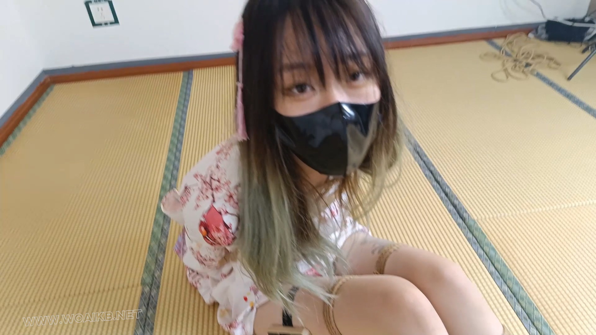 03小姐姐的首次出镜 这次是以小m的身份 牛奶丝袜尽享丝滑 单腿吊 棒棒强制GC 郊狼 预览图