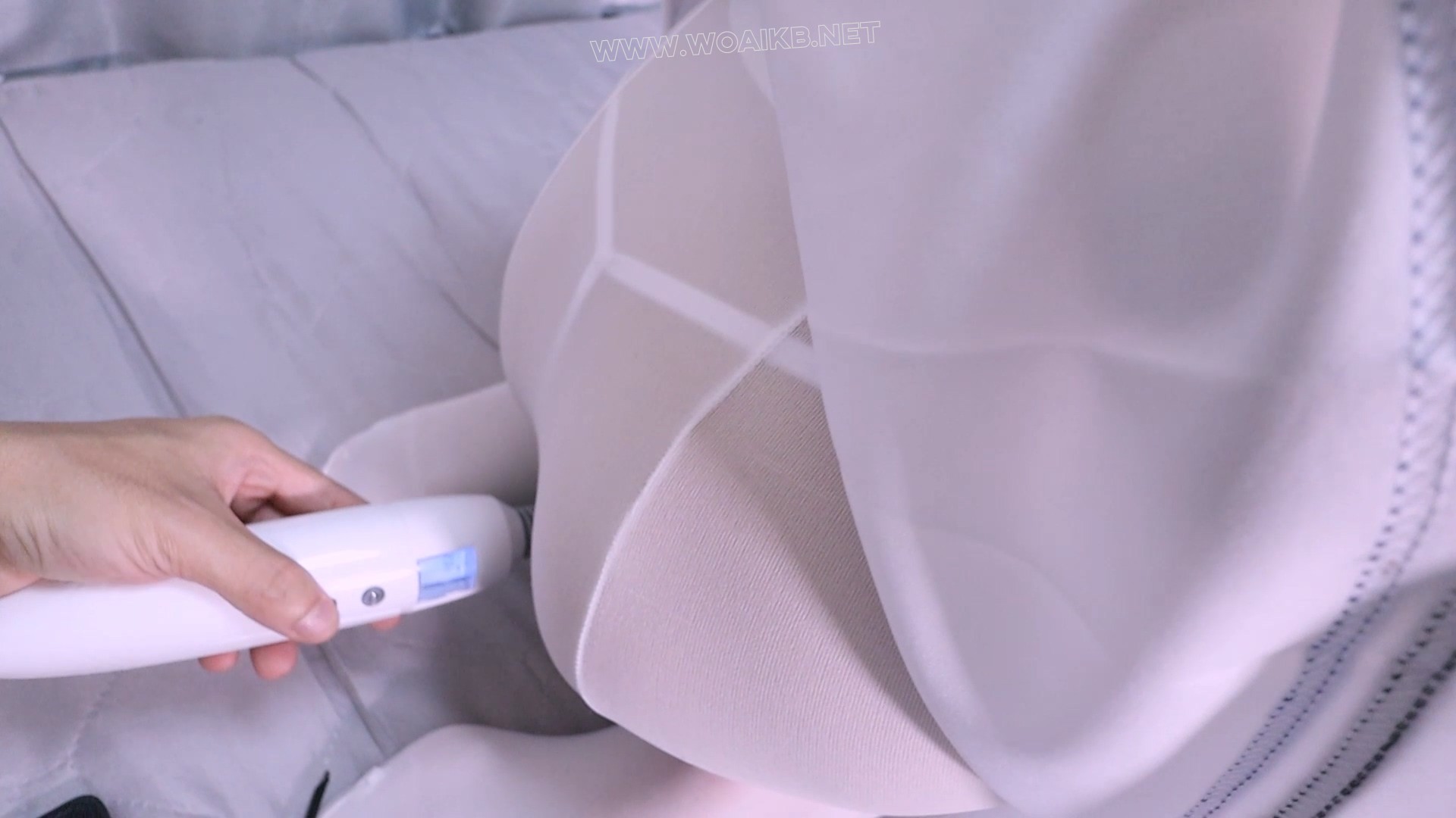 《奴役女孩Ⅰ》肌肉贴封嘴，套上项圈颈锁链乖乖服从，棒棒强gg+蛋蛋深入榨汁+深喉 预览图