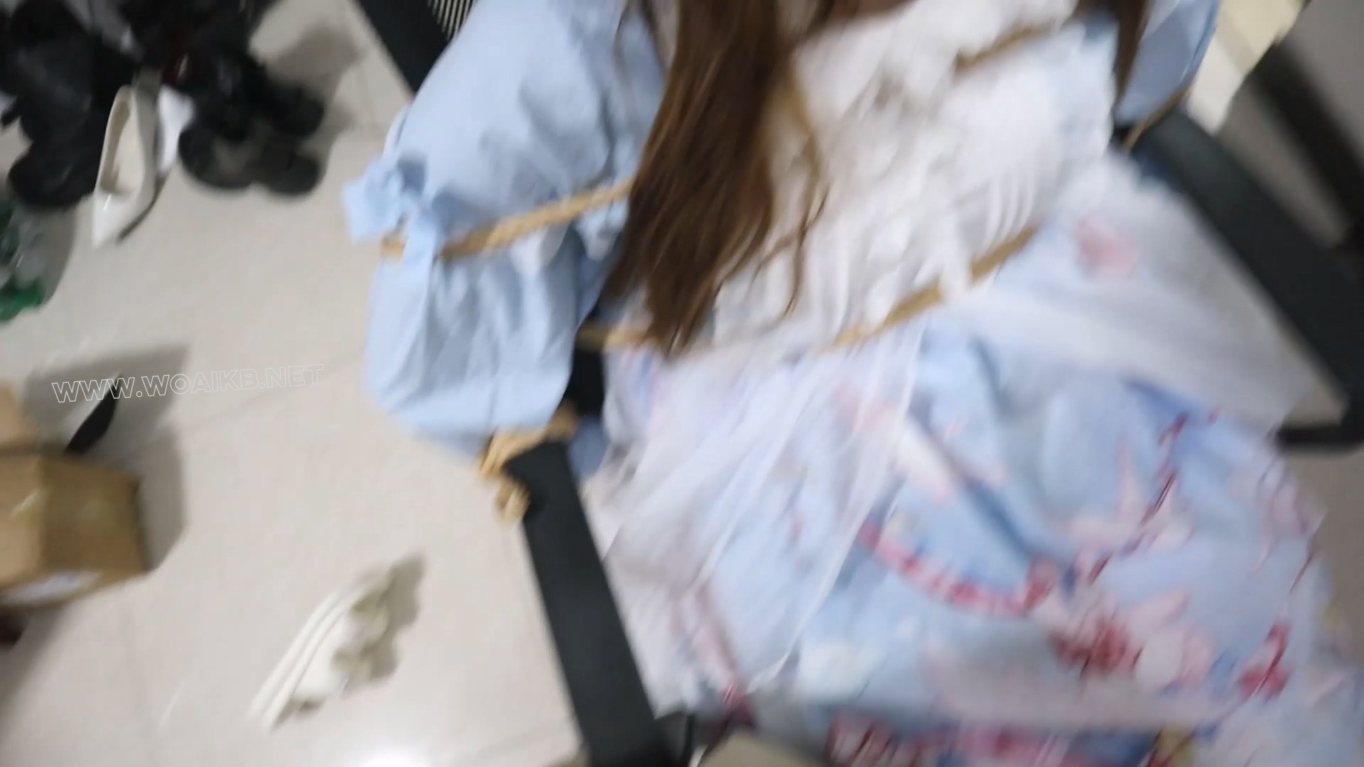暴虐调教可爱lo娘玥 刚穿好可爱的小lo裙就问道，哥哥见到这么可爱的小玥，哥哥问小 预览图