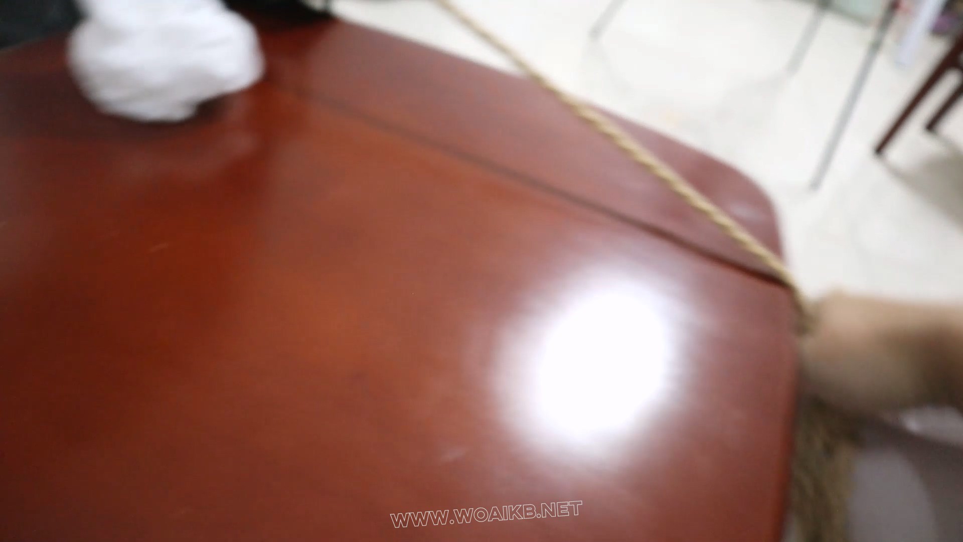 暴虐调教可爱lo娘玥 刚穿好可爱的小lo裙就问道，哥哥见到这么可爱的小玥，哥哥问小 预览图