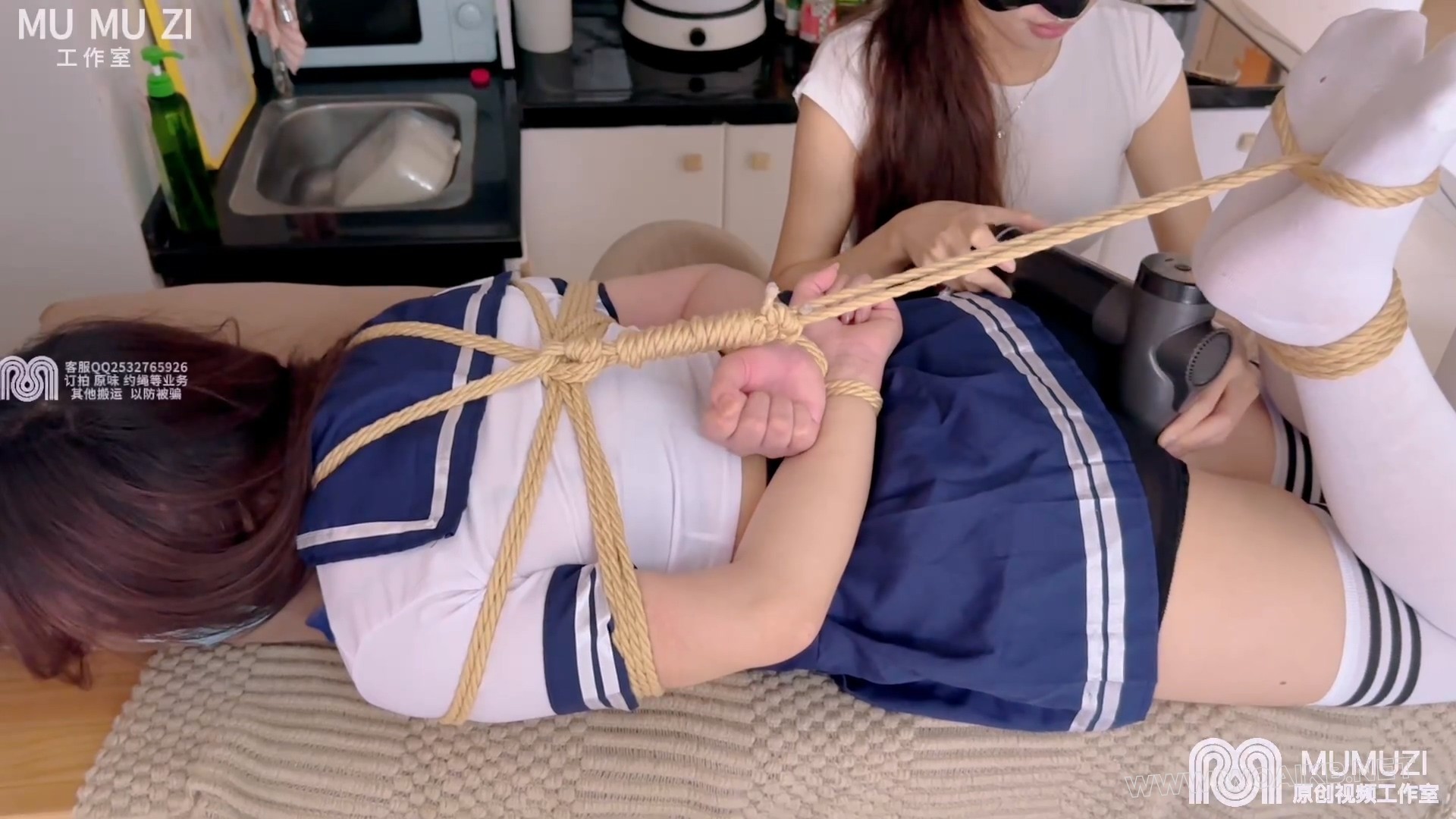00后的驷马体验记强高筋膜枪驷马水手服长筒袜女女 预览图