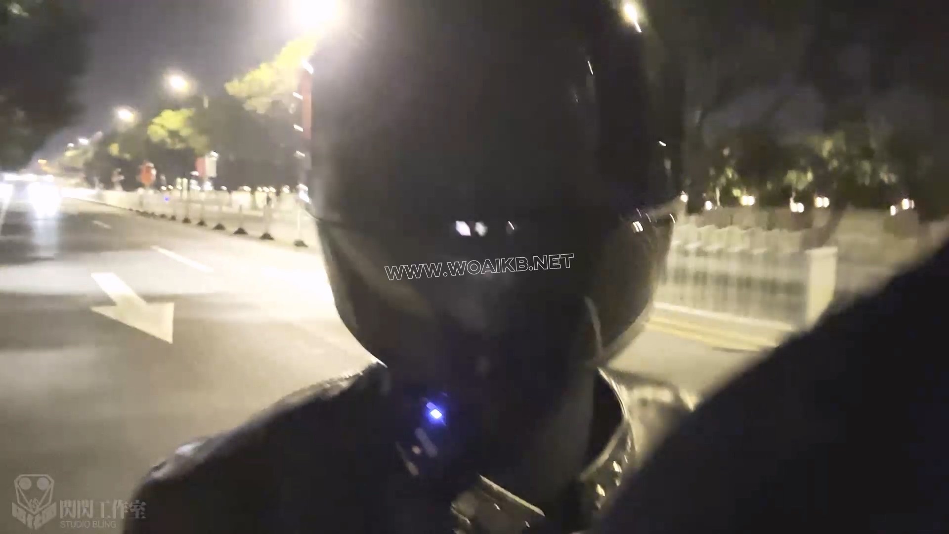 黑胶头套深夜户外 呼控游戏中被路人发现 预览图