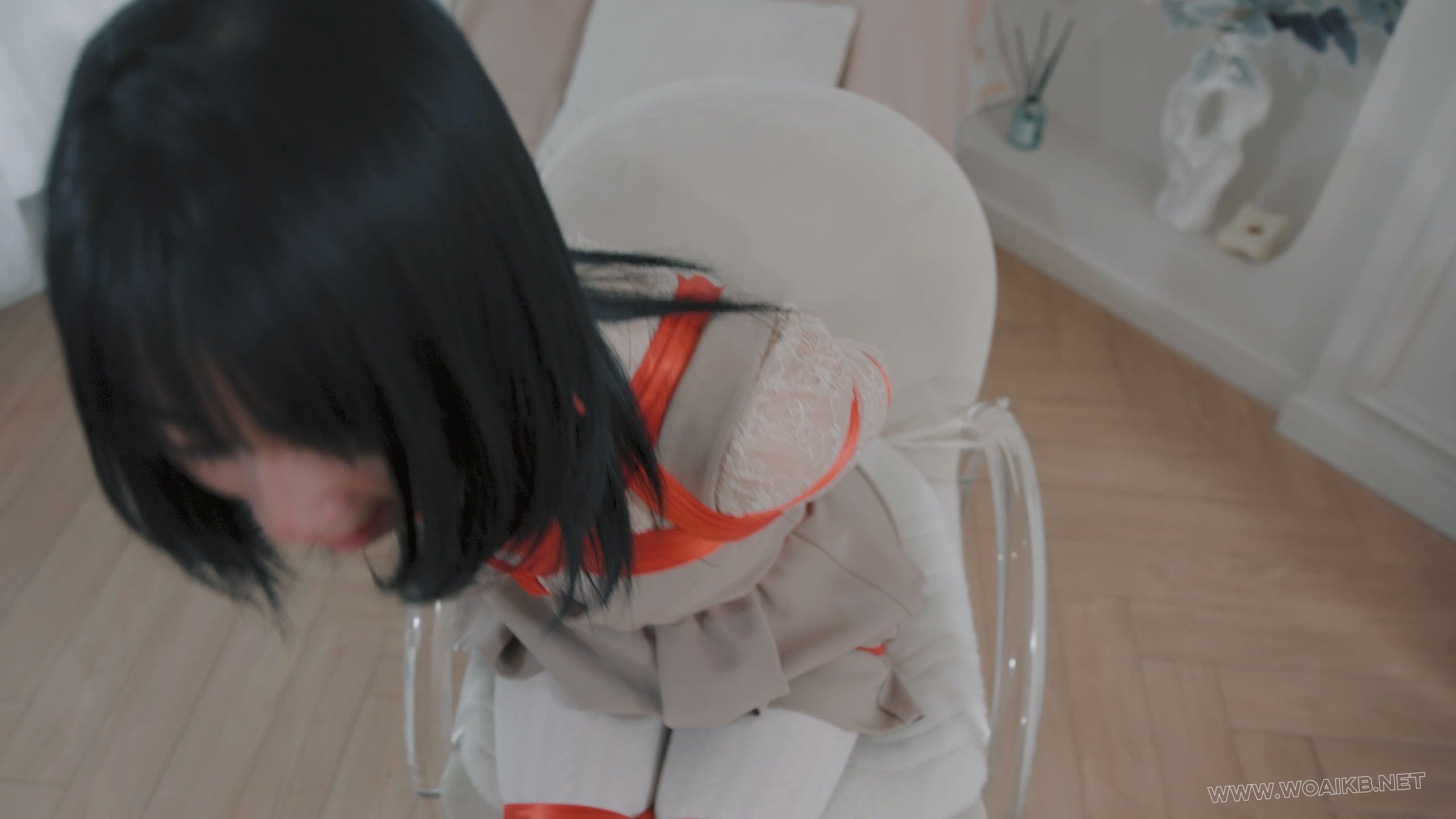 黑丝女S捆绑调教白丝小萝莉 预览图