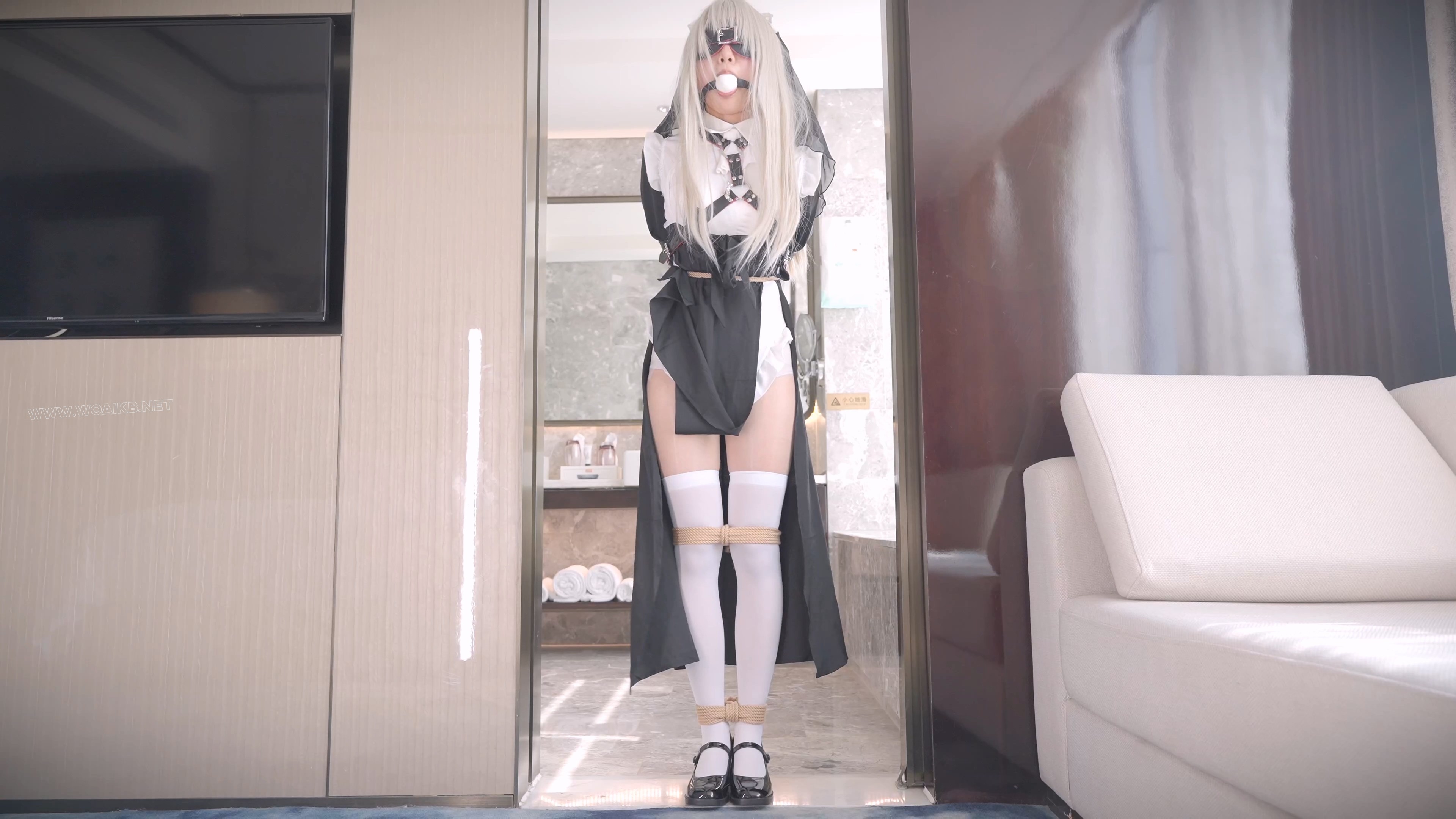 《惩罚堕落修女2》可爱纯洁的白丝修女，情欲萌生，孤独难耐，自愿被吊起来惩罚！超 预览图