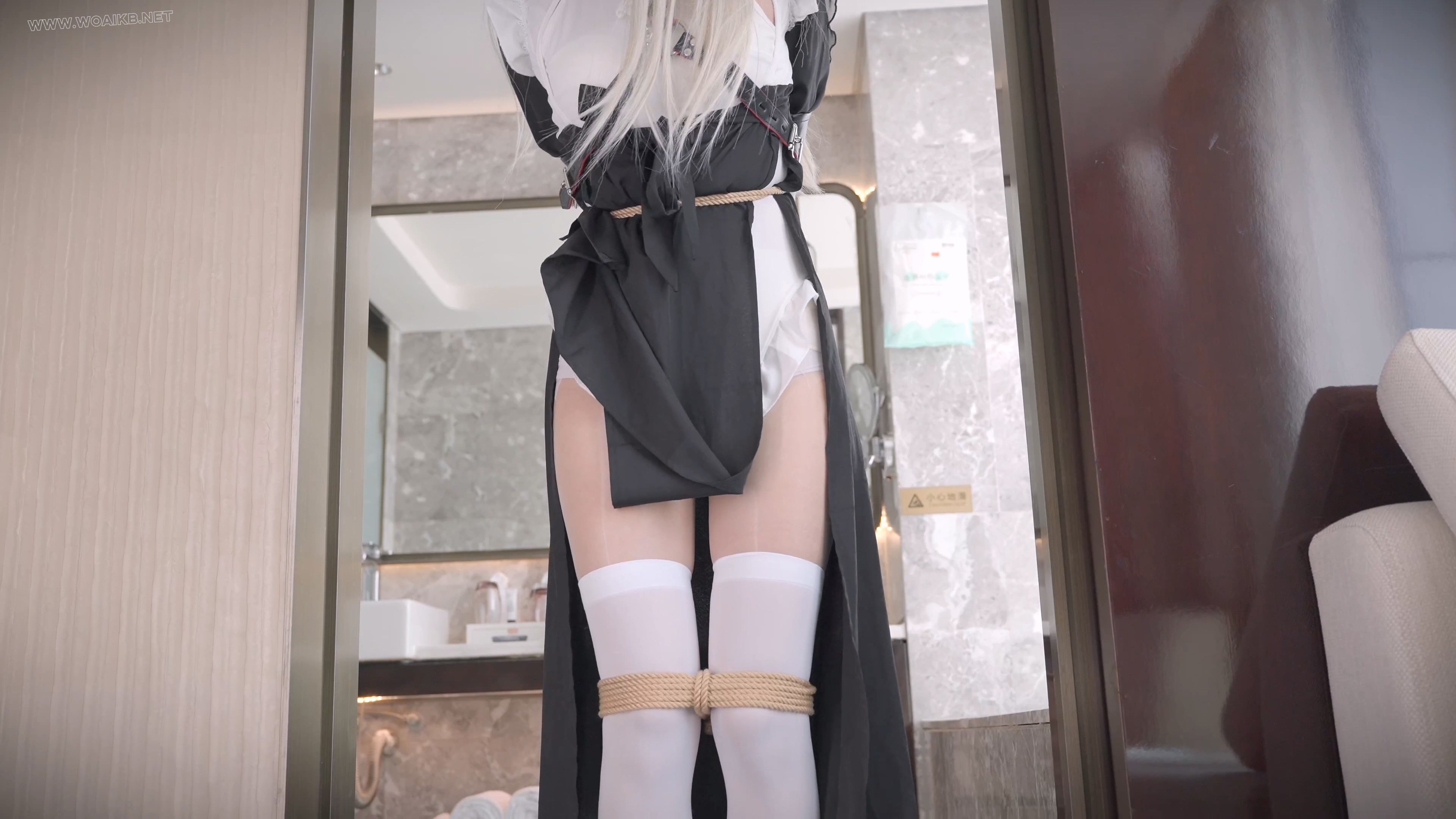 《惩罚堕落修女2》可爱纯洁的白丝修女，情欲萌生，孤独难耐，自愿被吊起来惩罚！超 预览图