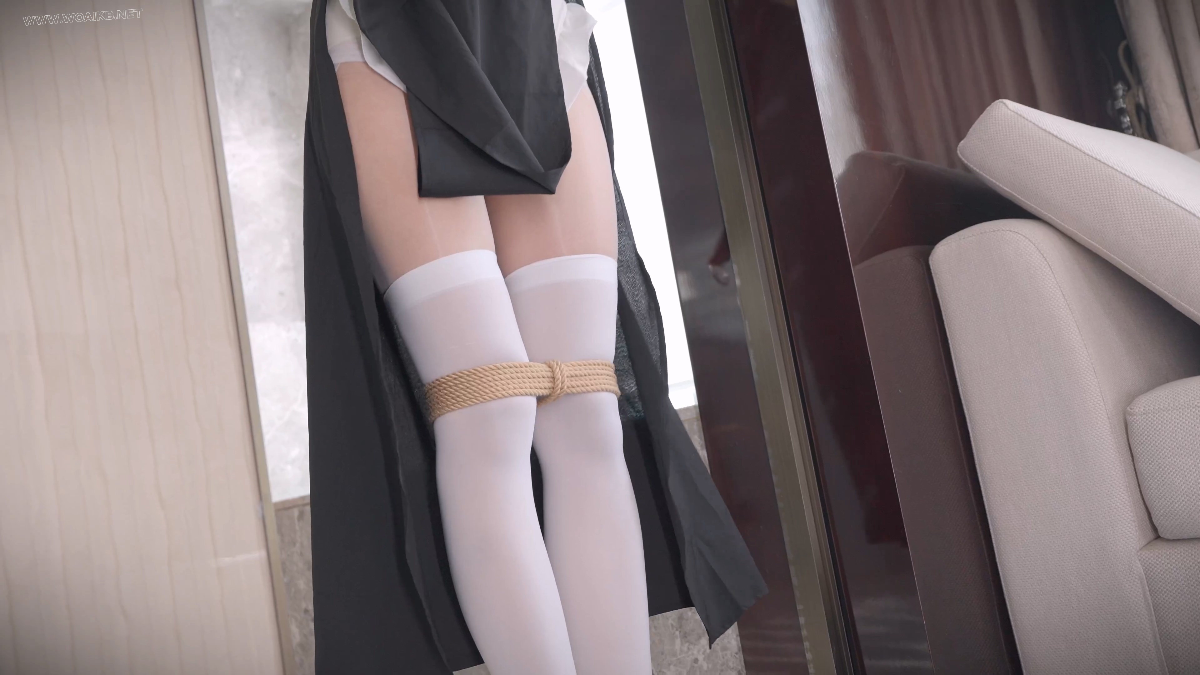 《惩罚堕落修女2》可爱纯洁的白丝修女，情欲萌生，孤独难耐，自愿被吊起来惩罚！超 预览图
