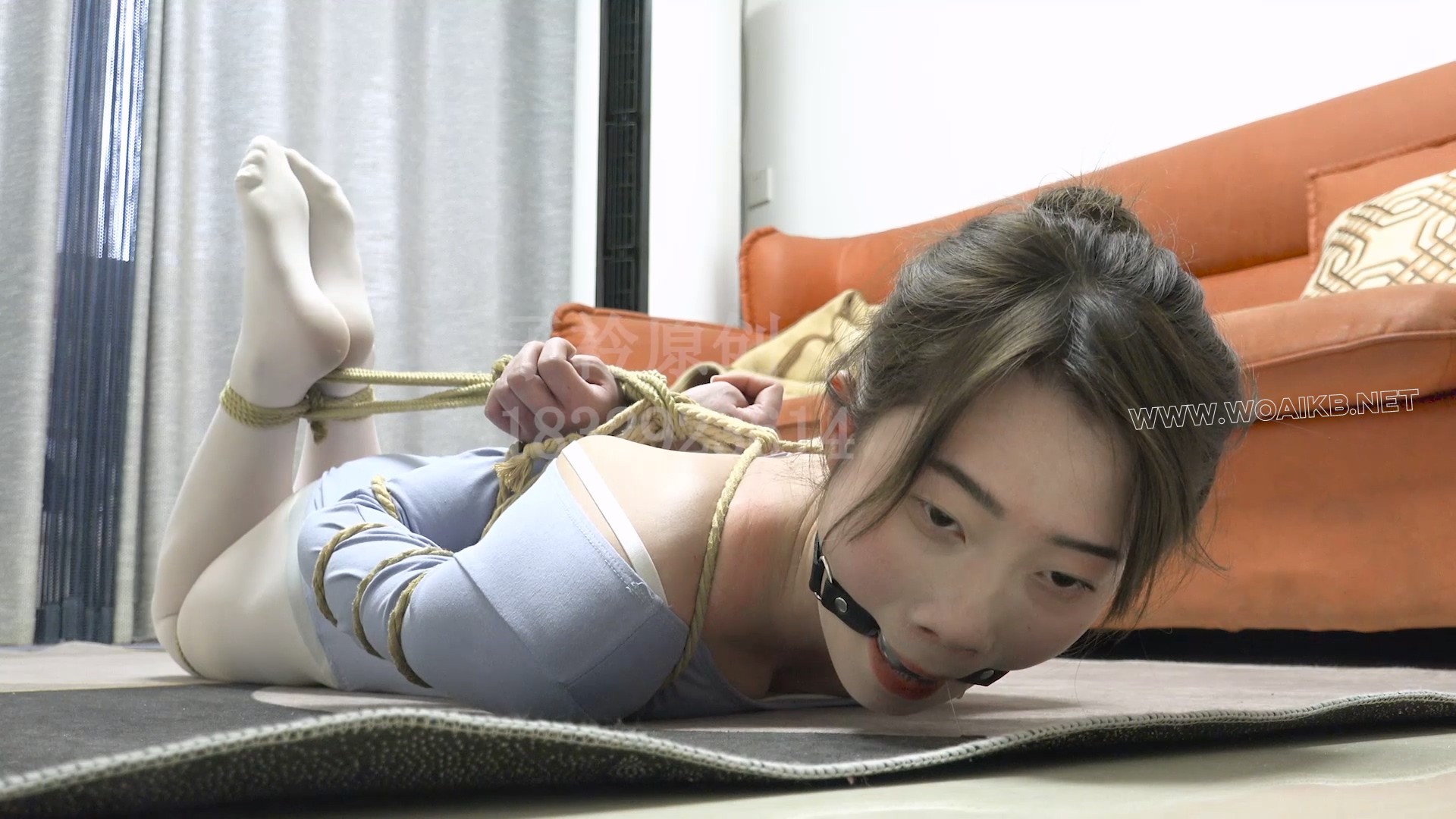 脚心太怕痒了，千千舞蹈服五花驷马口球TK折磨 预览图