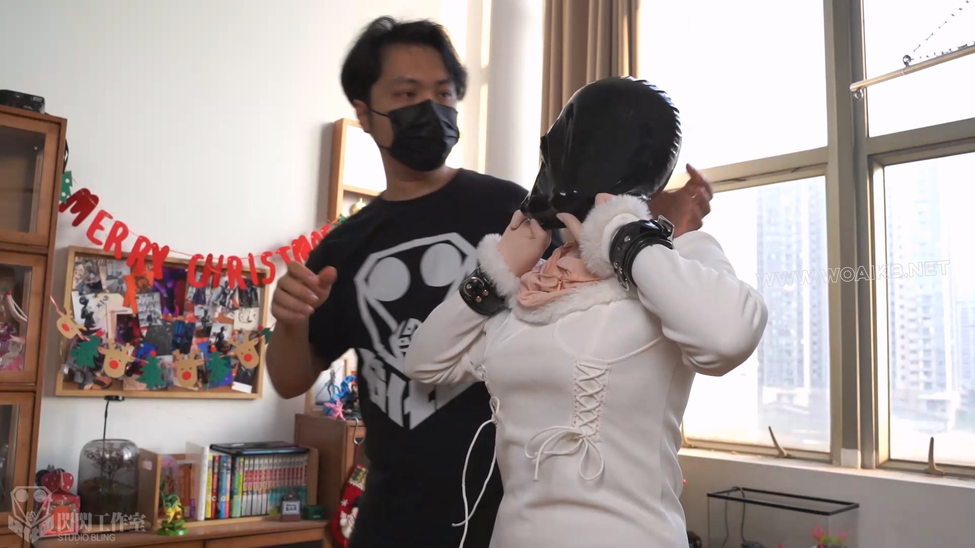 越是可爱的娃娃越是要狠狠对待 没有异议吧 那就请在主任的怀里失去意识吧 两 预览图