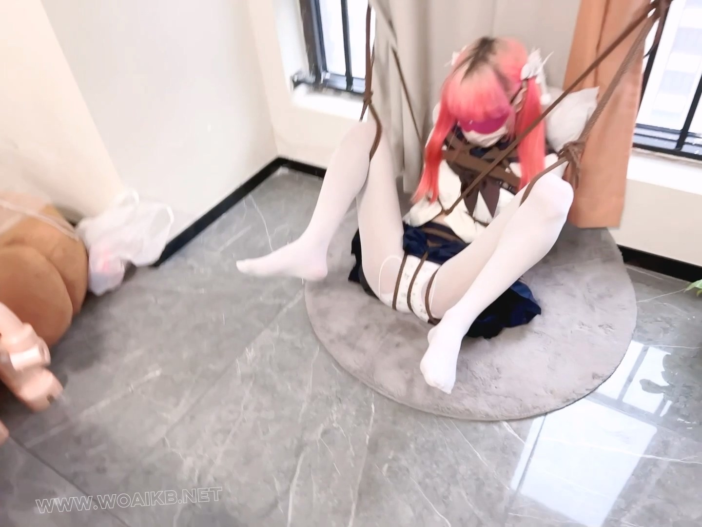 分腿缚强高+放置监禁+木乃伊止息 预览图
