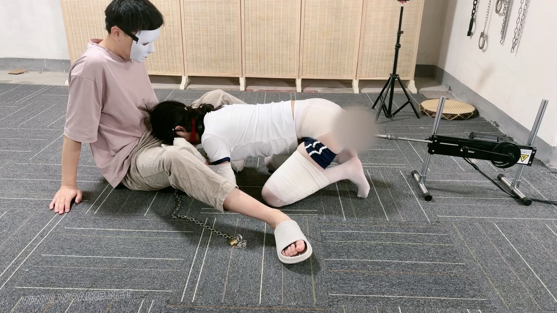 K9铁链禁锢圈养 泡泡机TJ 预览图