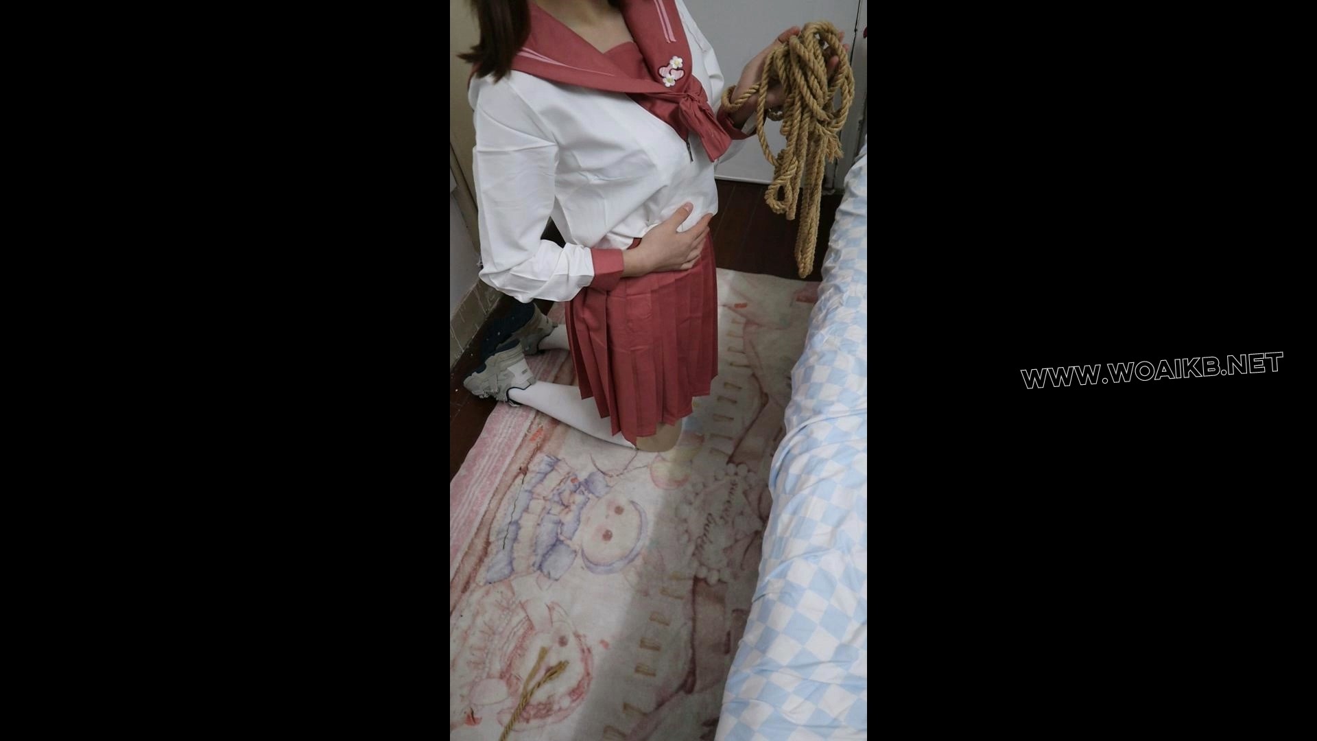 暴虐运动鞋樱花妹本玥，怎么可以让人家自己拿着玩具的控制器，然后再欺负我呢？你… 封面图