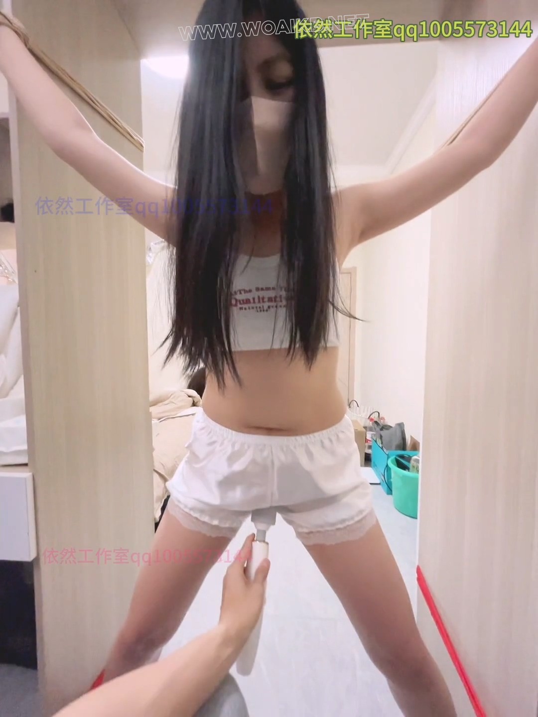 漂亮女大学生内衣高跟鞋站立大字捆绑，第一人称带入抚摸＋强制gc，欲罢不能。tk敏 预览图