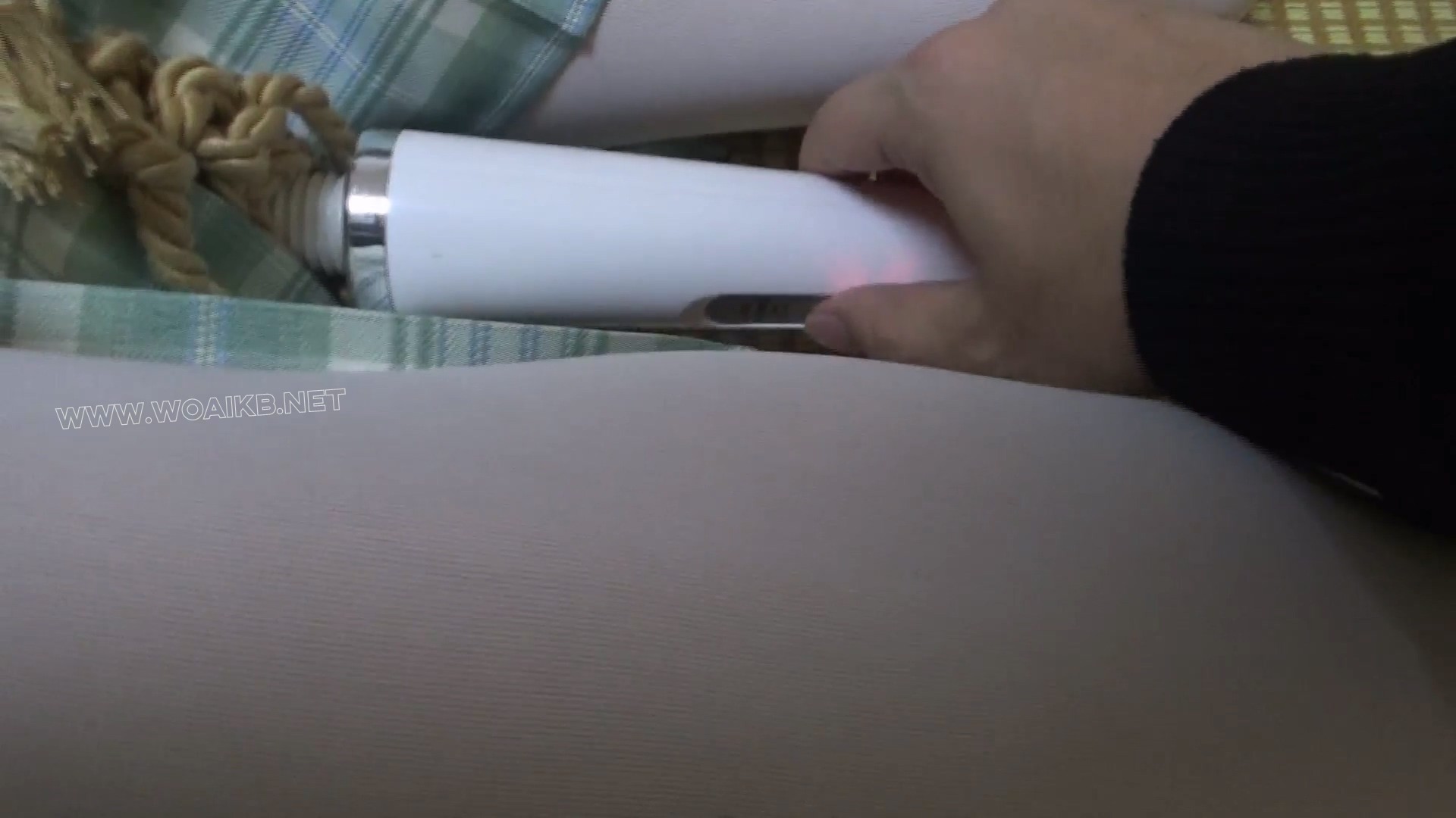 【红豆】定拍 白丝JK 日式捆绑+脚拷走路 一直带着棒棒滴 驷马挣扎强G 预览图