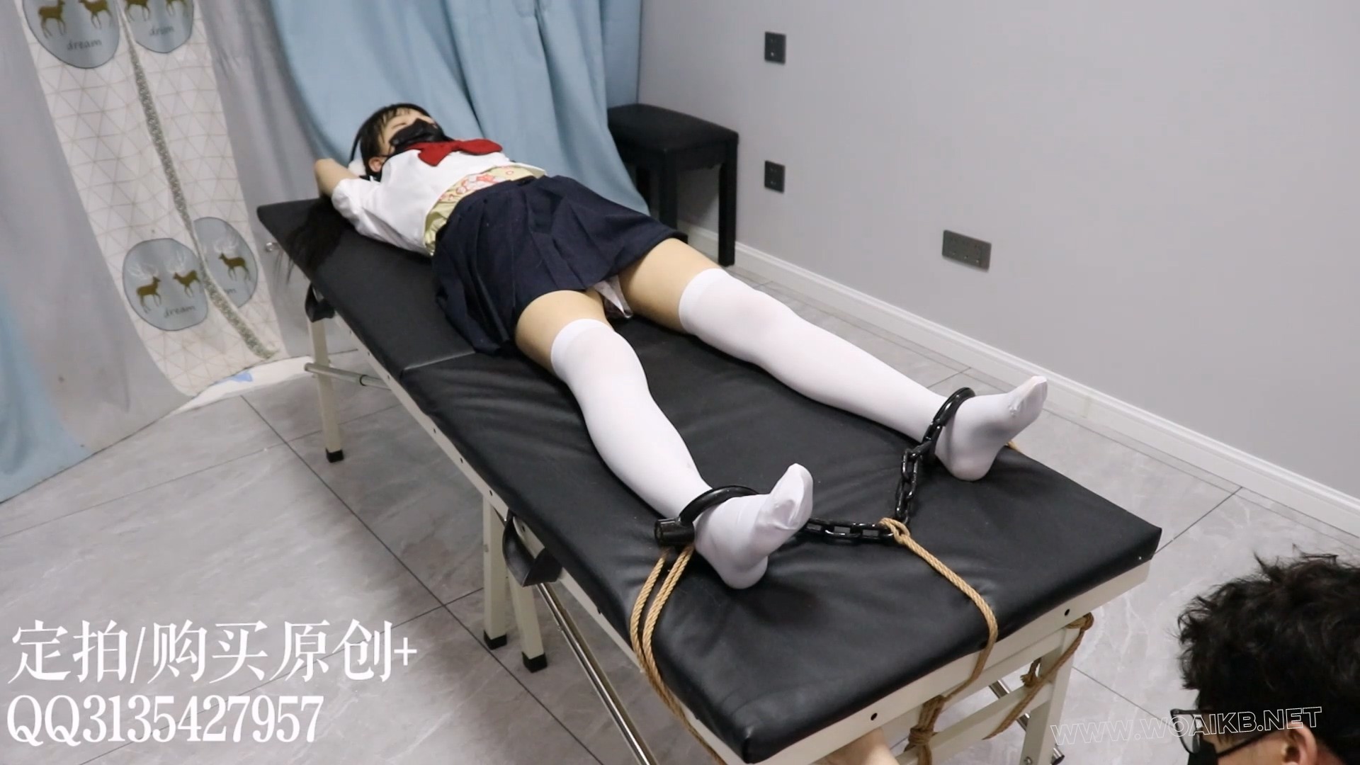 jk少女茶茶女囚体验4-镣铐TK、镣铐展示、带镣脱缚挑战、戴镣穿脱白丝，裸足白丝一 预览图