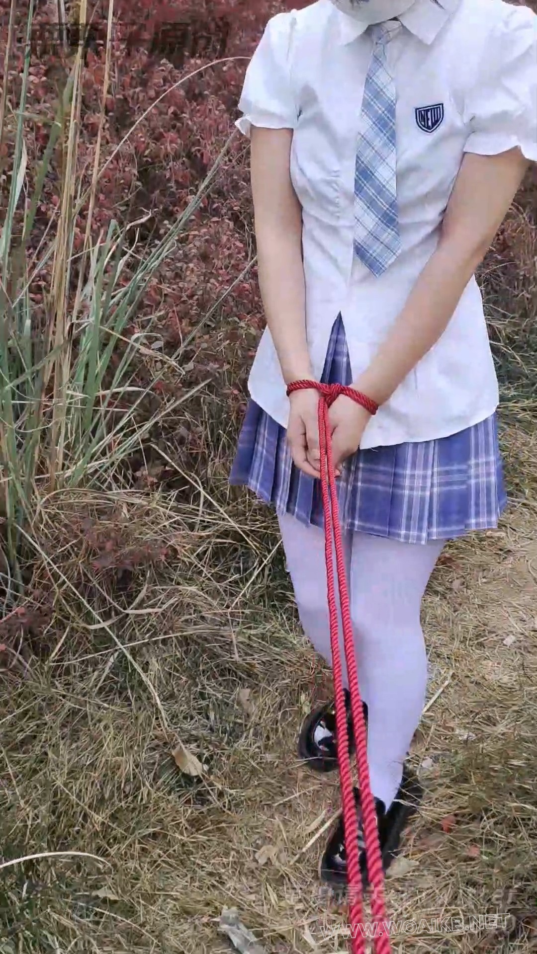 《小M女邻居08》户外羞耻调教、户外强制高高到失禁、自嗨、JK白丝、死库水、多次强高 预览图