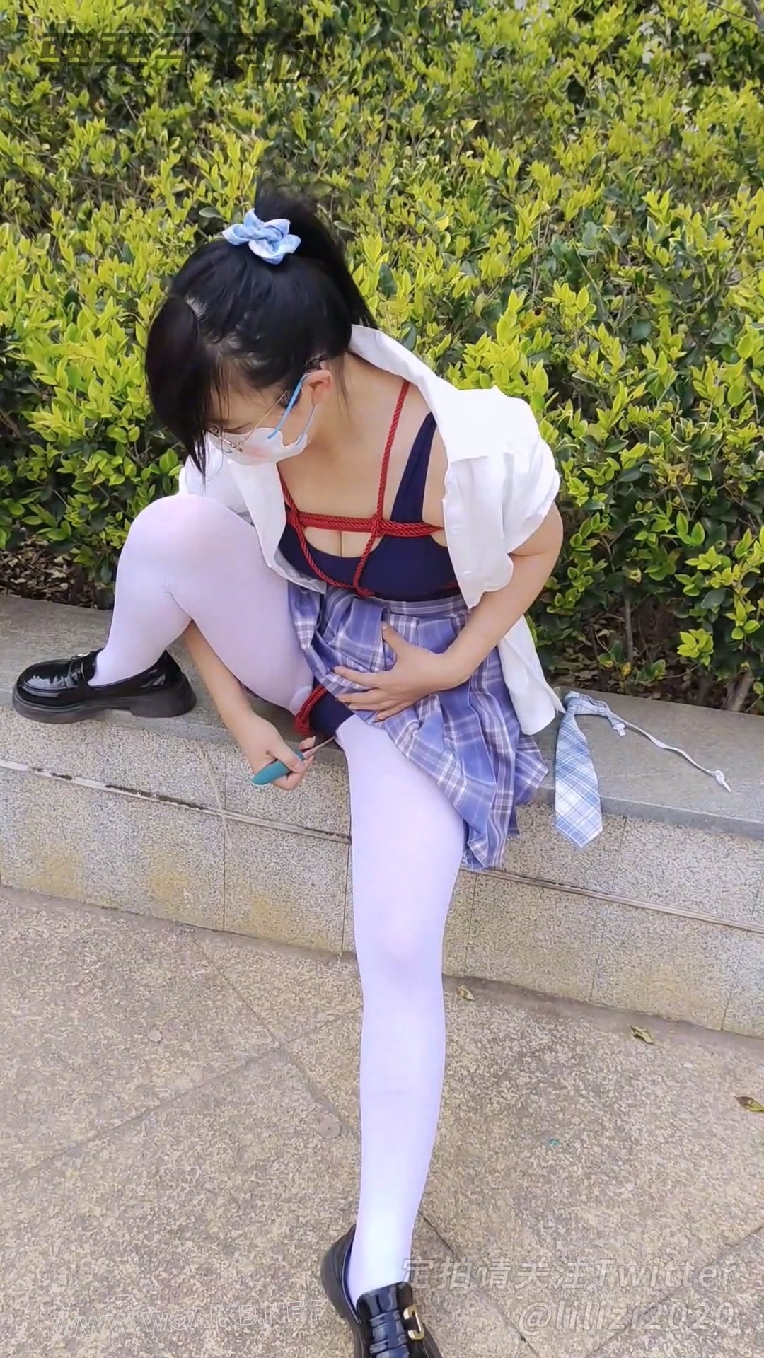 《小M女邻居08》户外羞耻调教、户外强制高高到失禁、自嗨、JK白丝、死库水、多次强高 预览图