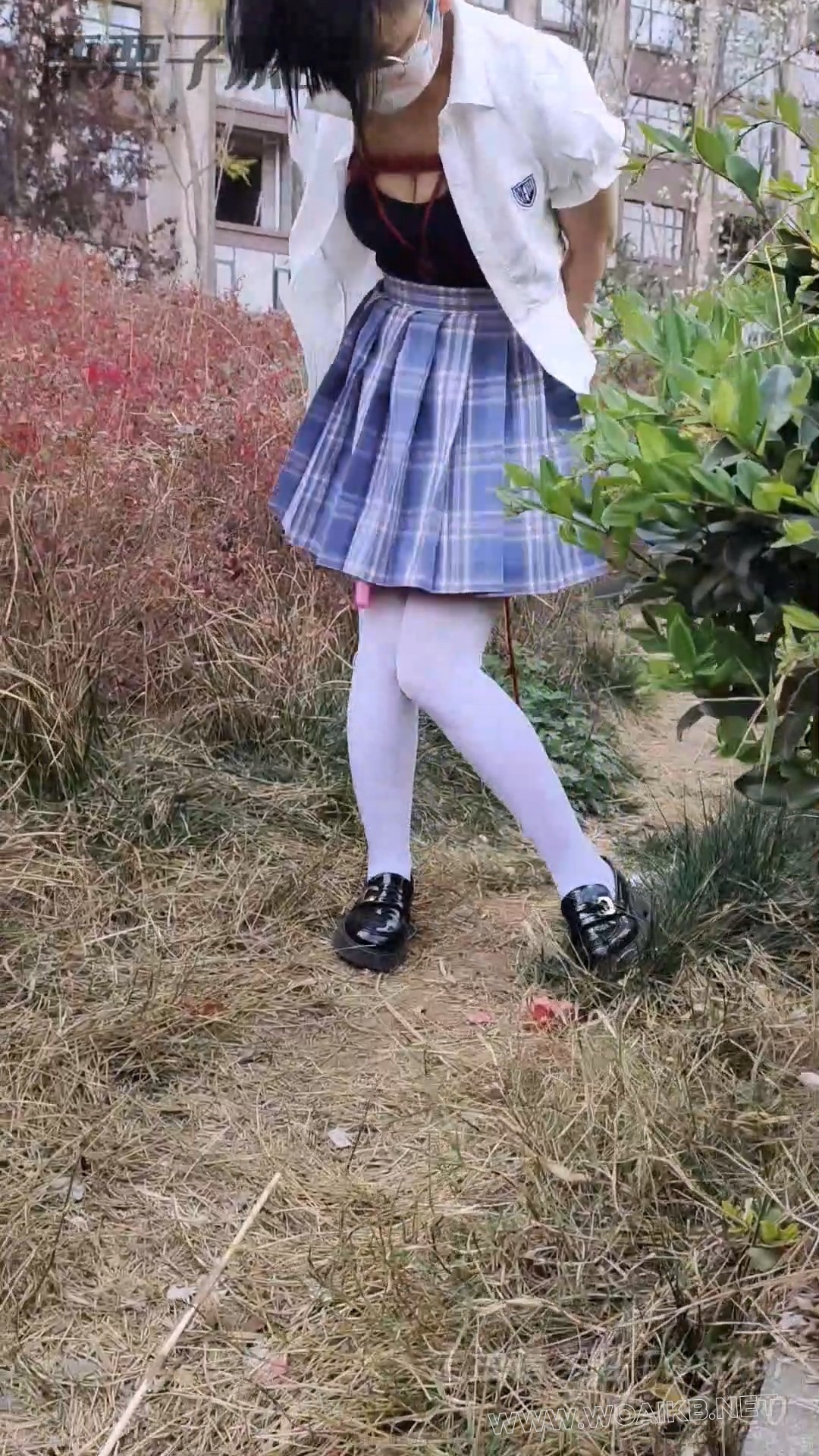 《小M女邻居08》户外羞耻调教、户外强制高高到失禁、自嗨、JK白丝、死库水、多次强高 预览图