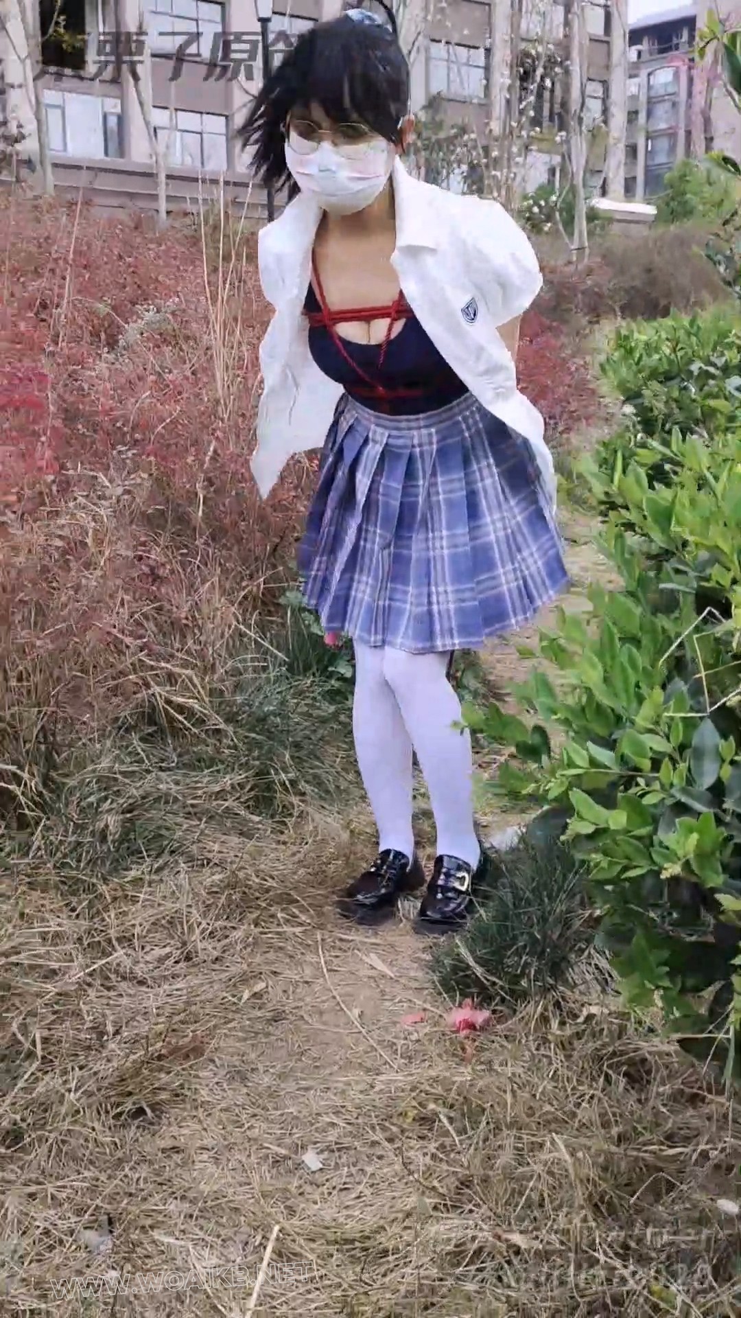 《小M女邻居08》户外羞耻调教、户外强制高高到失禁、自嗨、JK白丝、死库水、多次强高 预览图