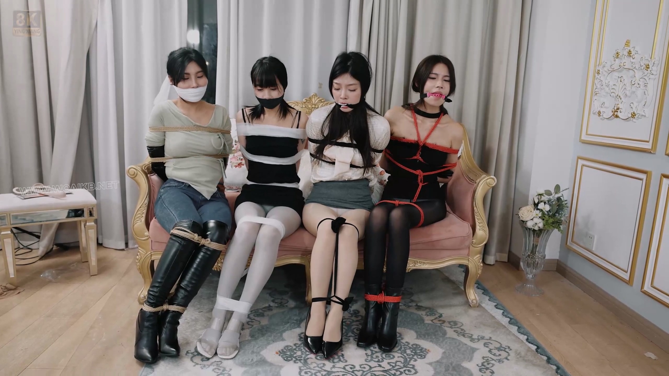 第十四辑 同时绑住四个美女 预览图