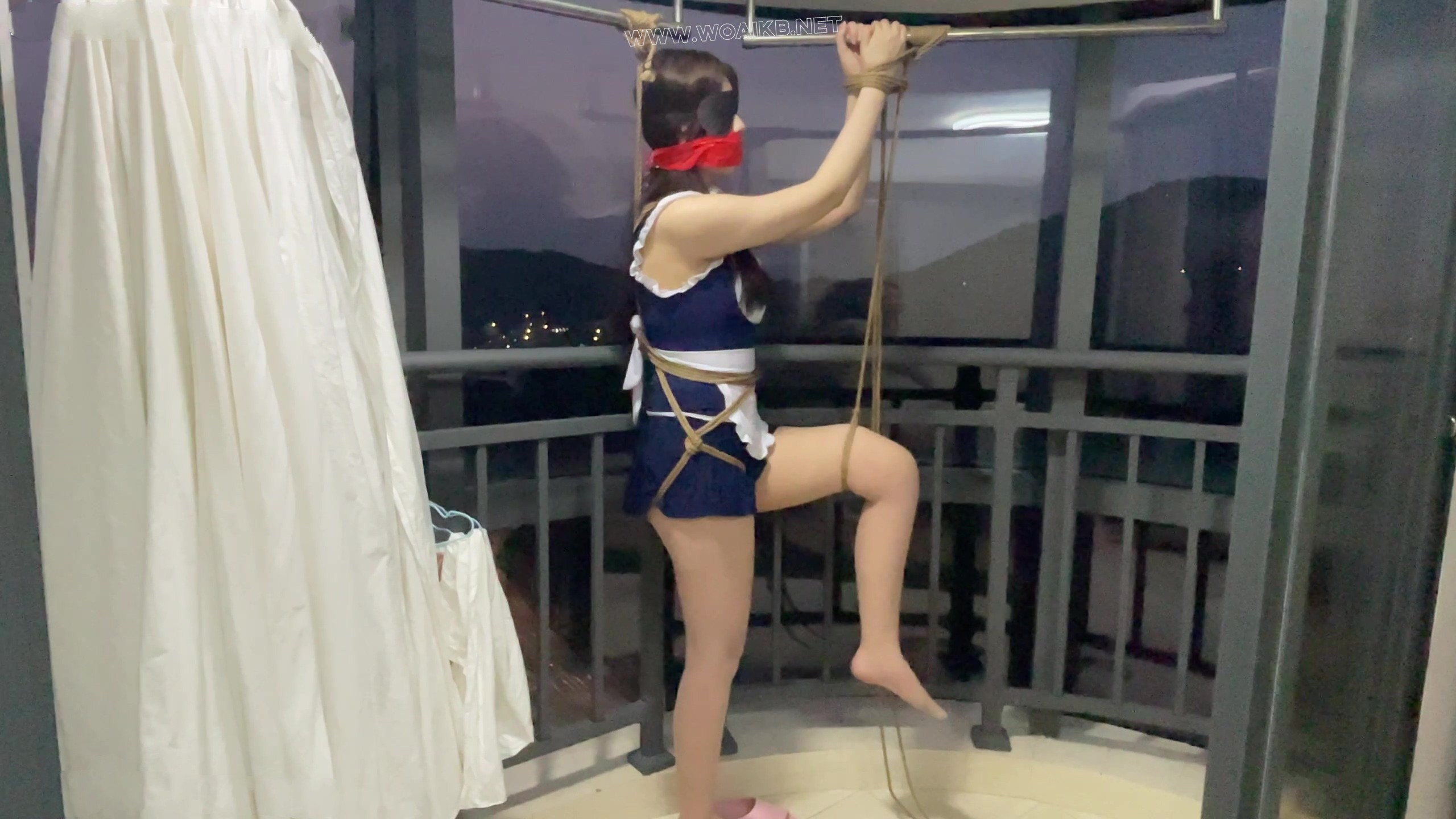 欧阳婉婉第八集 女仆装！单腿吊缚！大字捆绑！哭笑挣扎！痛痒折磨！ 预览图