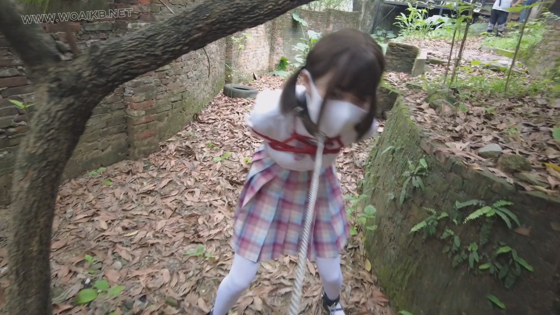 林中少女2 首部户外作品 带你沉浸式体验绑架可爱双马尾JK小姐姐的爽感 林中押解 林 预览图