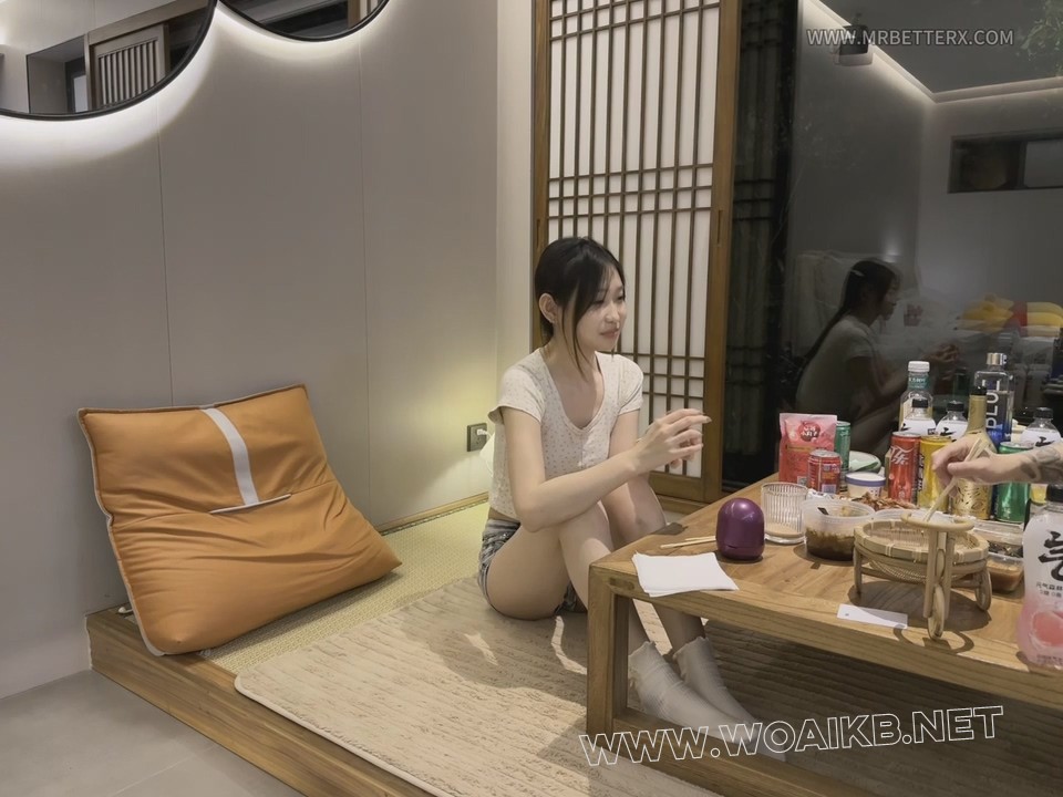 温泉之旅2 倩倩和贝老板喝酒玩游戏，循序渐进的玩上捆绑调教，不得不说，倩倩的演 预览图