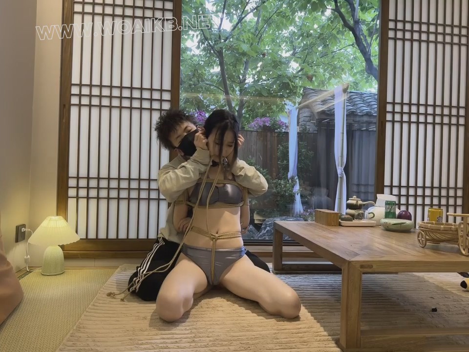 温泉之旅2 倩倩和贝老板喝酒玩游戏，循序渐进的玩上捆绑调教，不得不说，倩倩的演 预览图