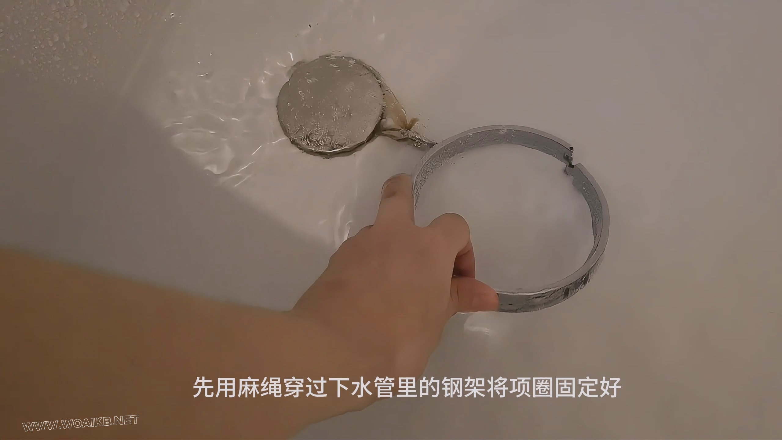 第九部《左轮手枪》第一集 封面图