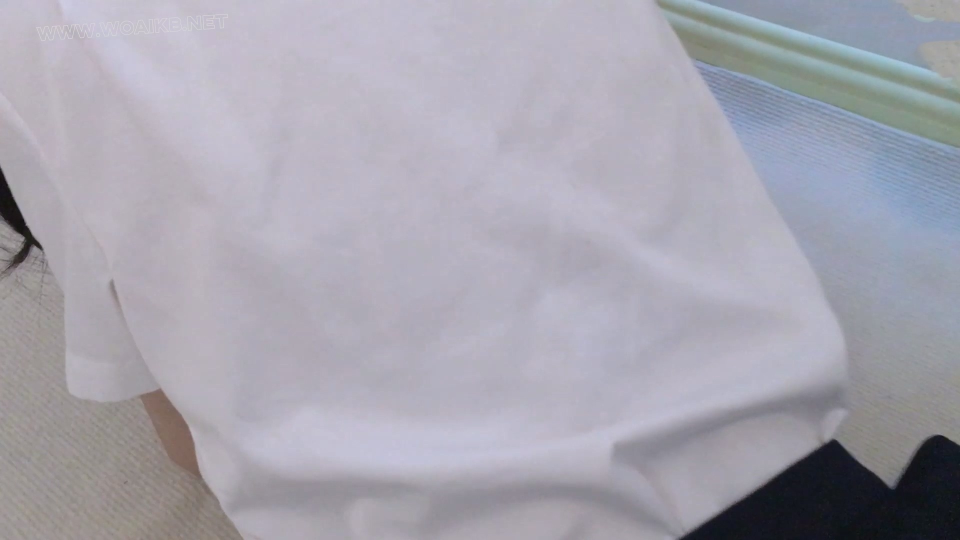 【尤美加奈】JK少女独自在家，看小黄漫自缚被闯入！自缚蛇缚 X 自戴口球 X 股绳 X 预览图