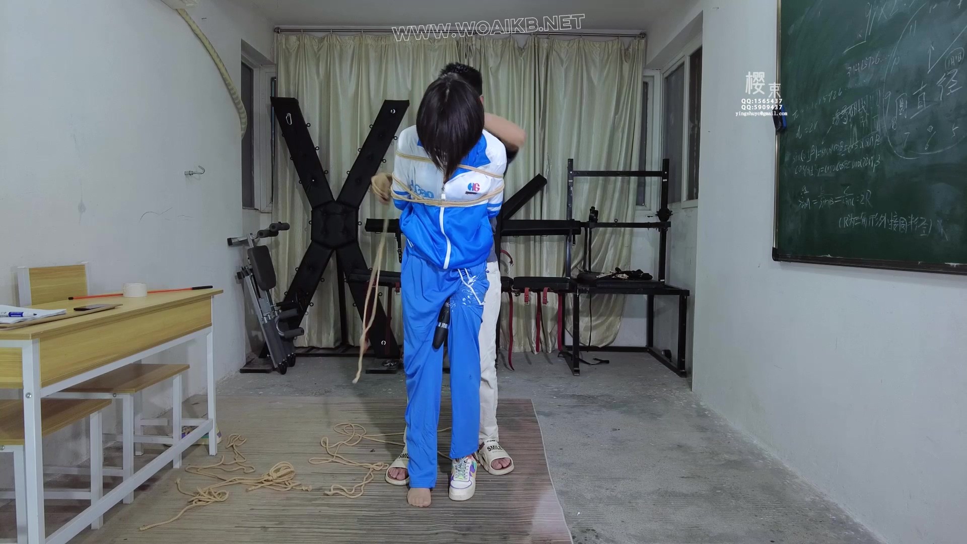 《作弊惩戒》18岁颜值在线的在校艺术生樱子暑期回归首发！知道樱子的都知道她的声 预览图