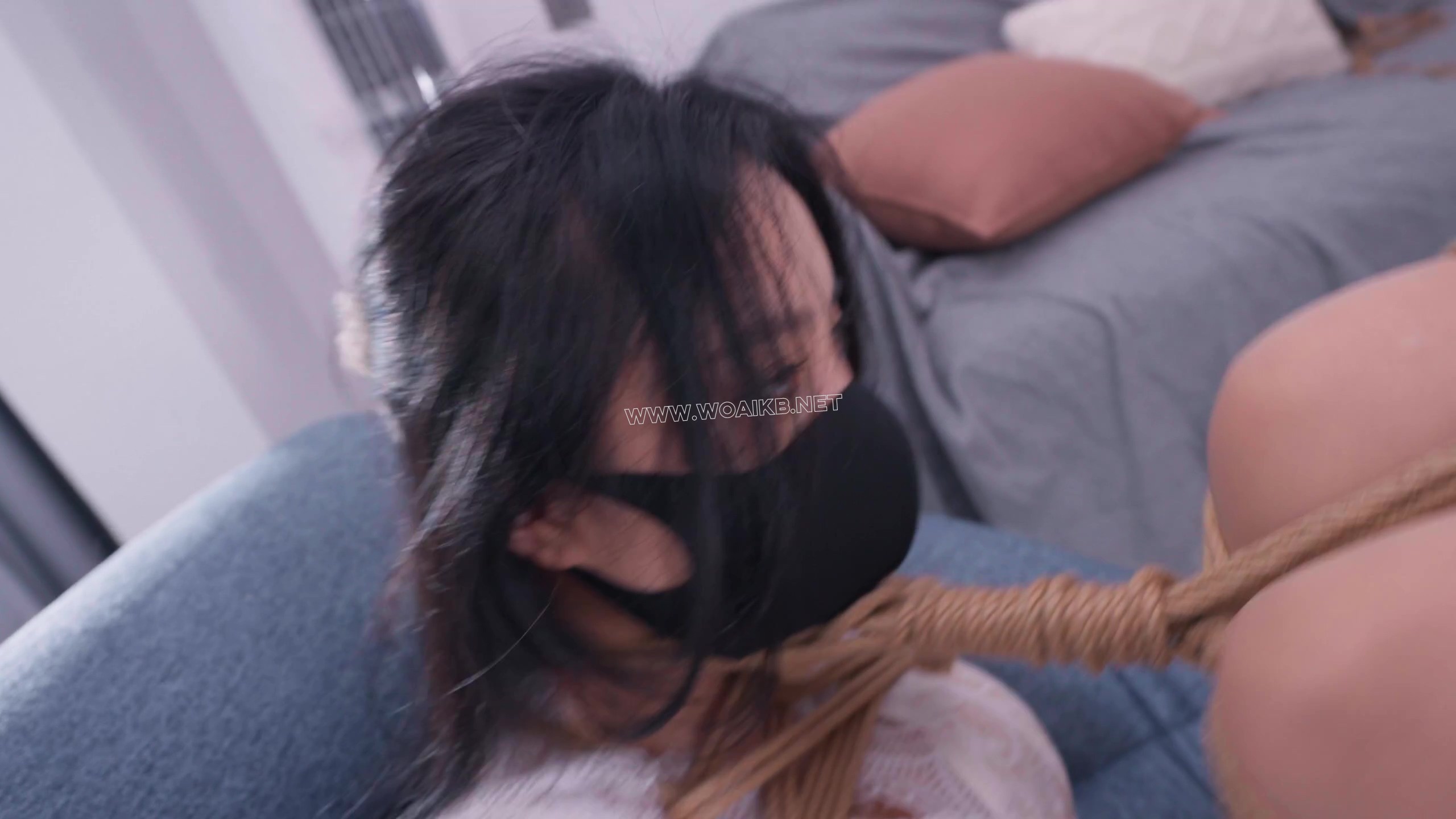 【悠米】《被驯服的美艳少妇》（上）请我上门的美艳少妇反被我驯服 股绳+日式反绑+ 预览图