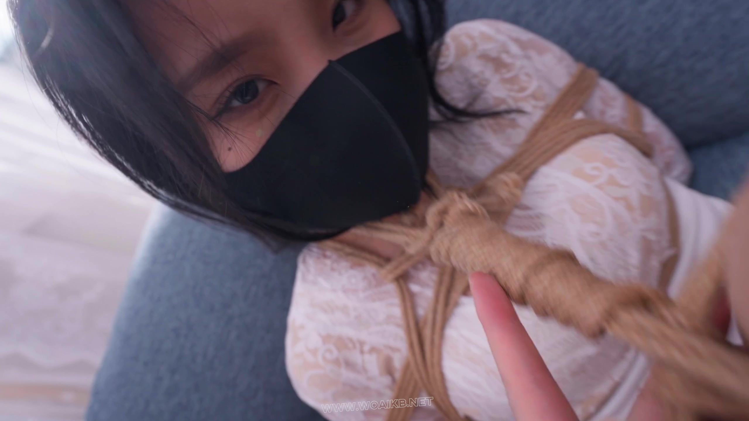 【悠米】《被驯服的美艳少妇》（上）请我上门的美艳少妇反被我驯服 股绳+日式反绑+ 预览图