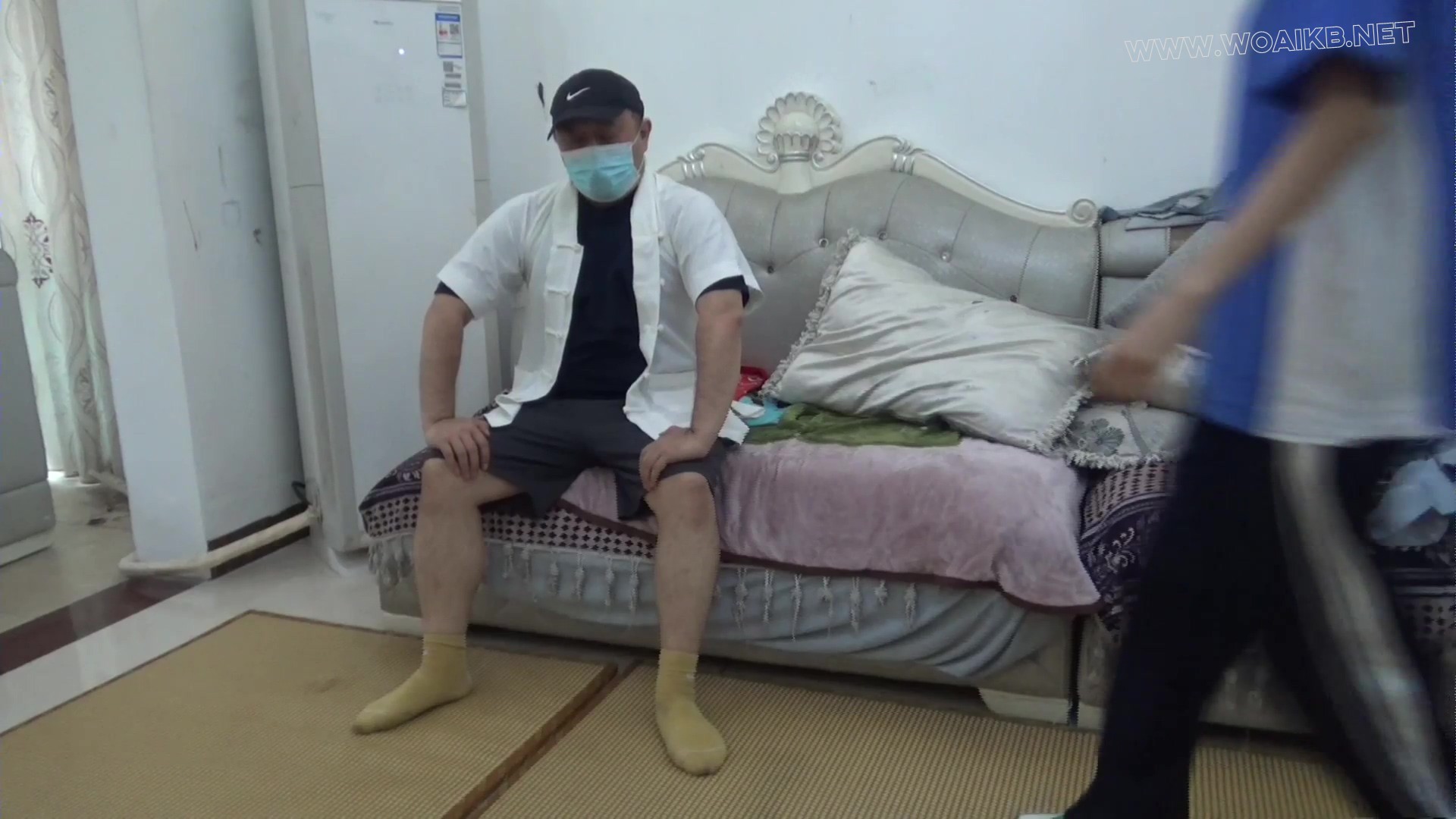 【玉箫】【红豆】定拍剧情片 双人白袜学生被绑架 原味封嘴拘束衣 单手套挠痒玩弄【… 封面图