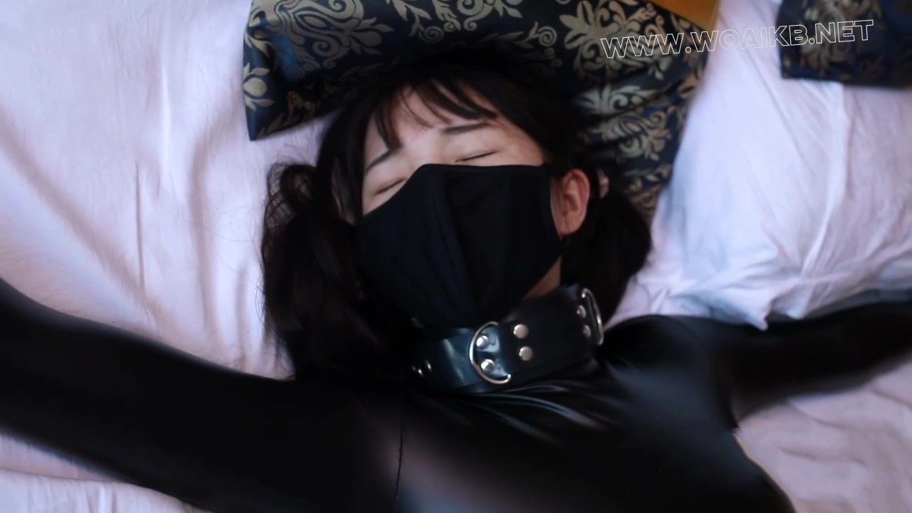 小loli的自缚膏潮逃脱挑战 胶衣娃娃 连续膏潮 胶衣 loli 自缚 逃脱挑战 DID 自缚挣扎 预览图