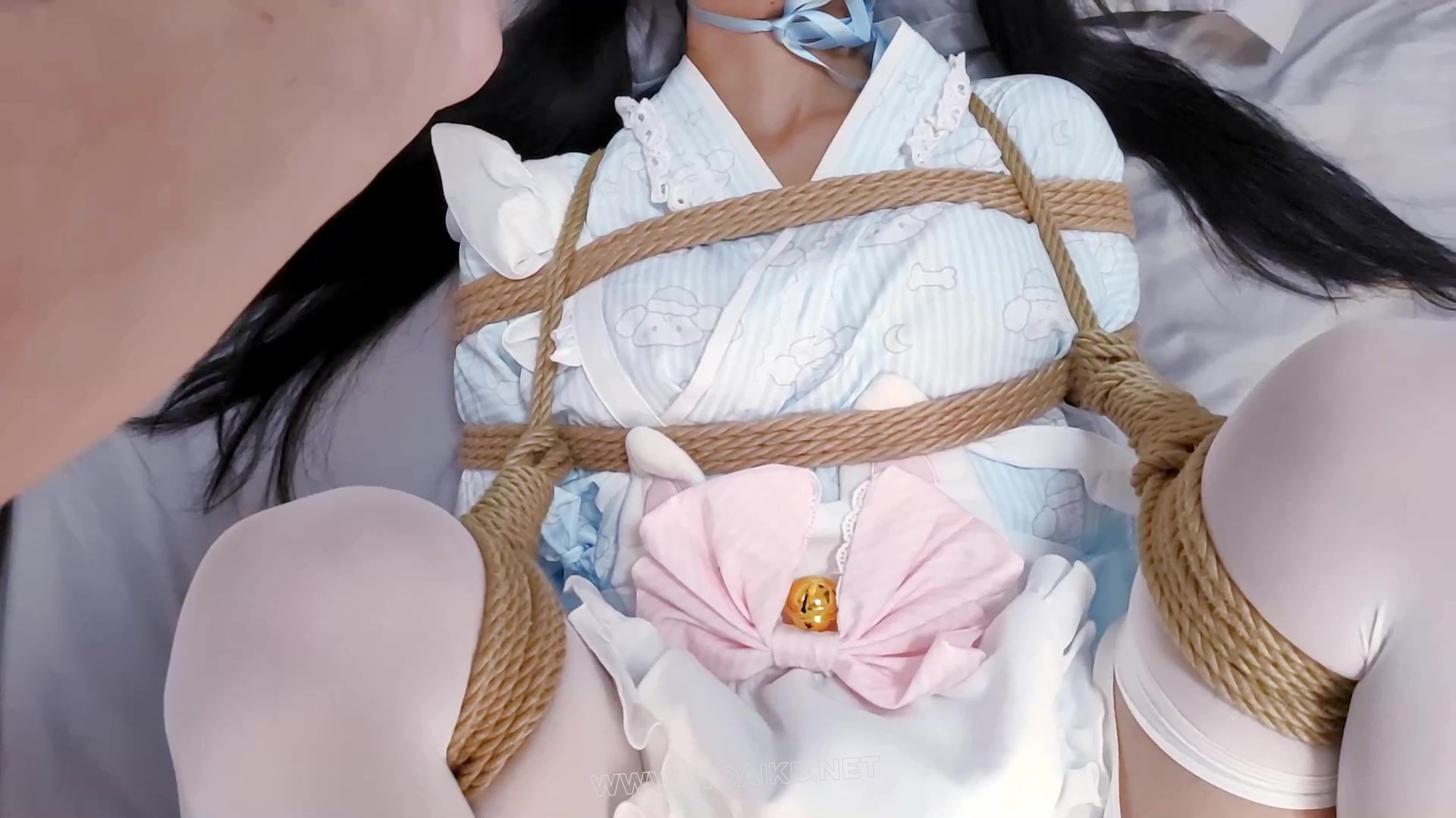 《路崽日记》-驯服之路的开始+欧式直臂紧缚+杨具口塞双td进入及尾巴（三洞塞满）+ 预览图