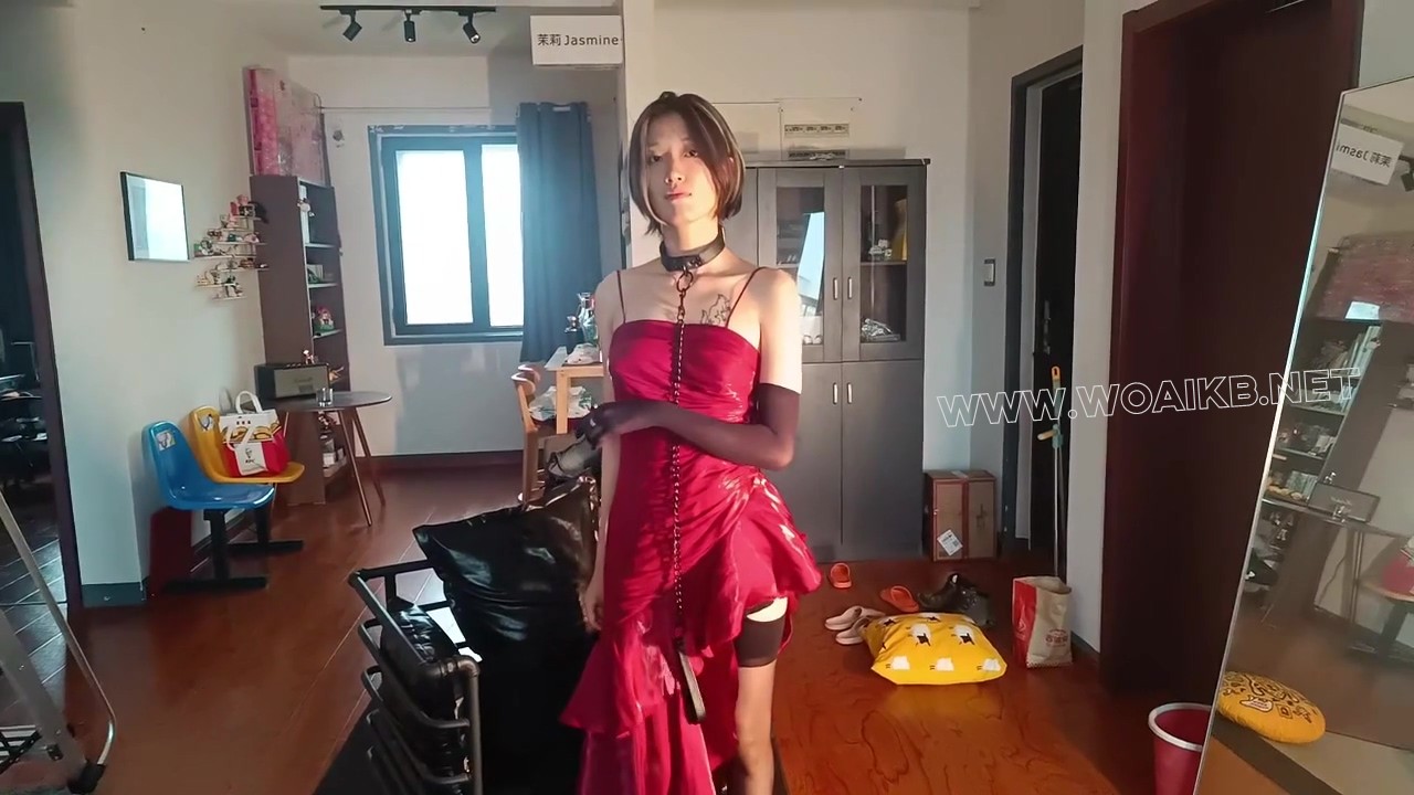 侑子姐姐的单人小狗调教，在外高冷御姐美女 背地里是大反差小狗 丝袜塞嘴 胶带贴眼 预览图