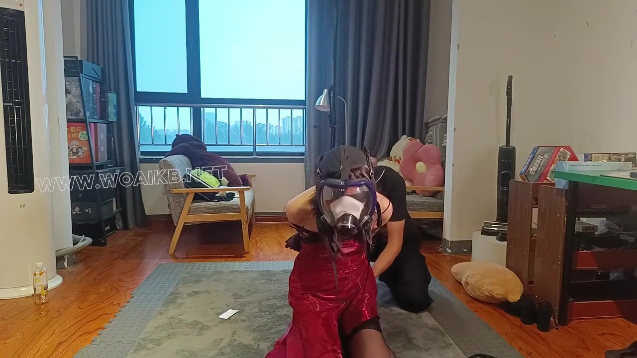 侑子姐姐的单人小狗调教，在外高冷御姐美女 背地里是大反差小狗 丝袜塞嘴 胶带贴眼 预览图