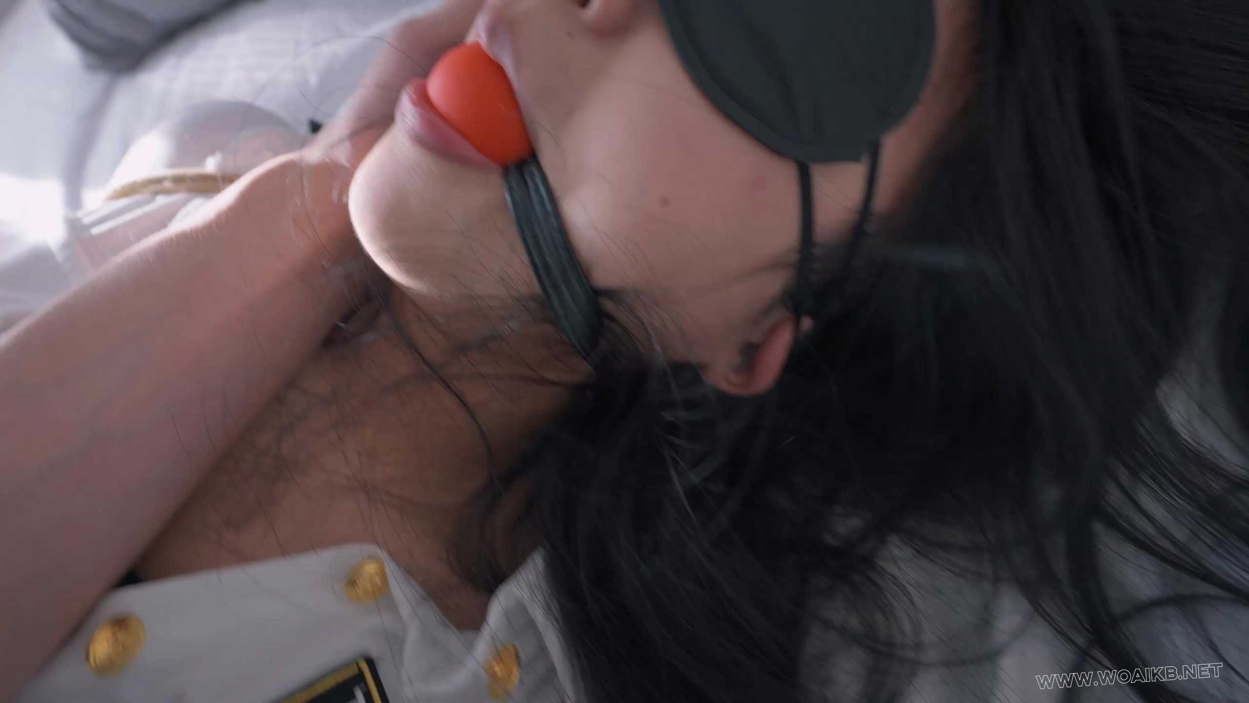 《女老师的秘密》去女老师家补课，竟然发现她在偷看绳片！趁机威胁老师，好好“教 预览图