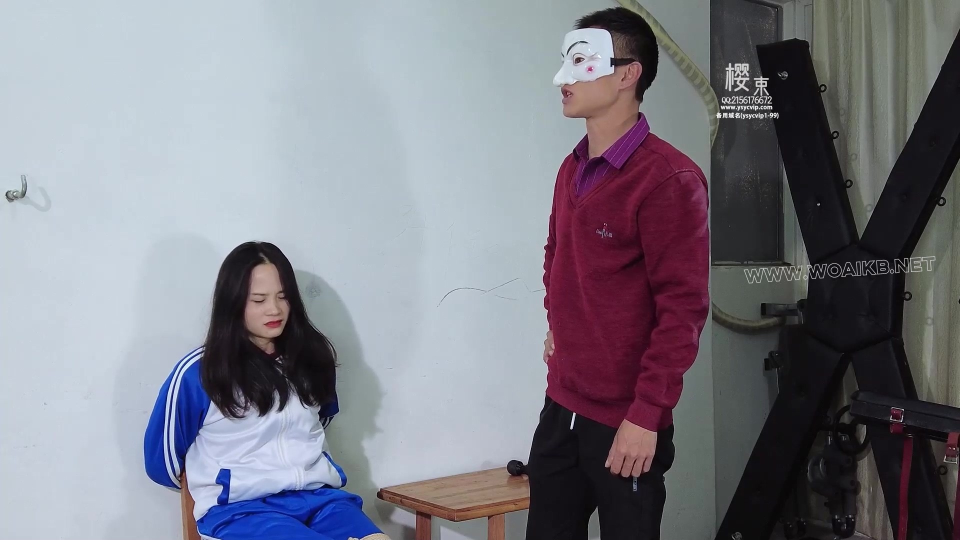 《坑妈的女儿》 身为武术世家的单亲妈妈居然被叛逆的女儿下药假装被仇家绑架！母亲 预览图