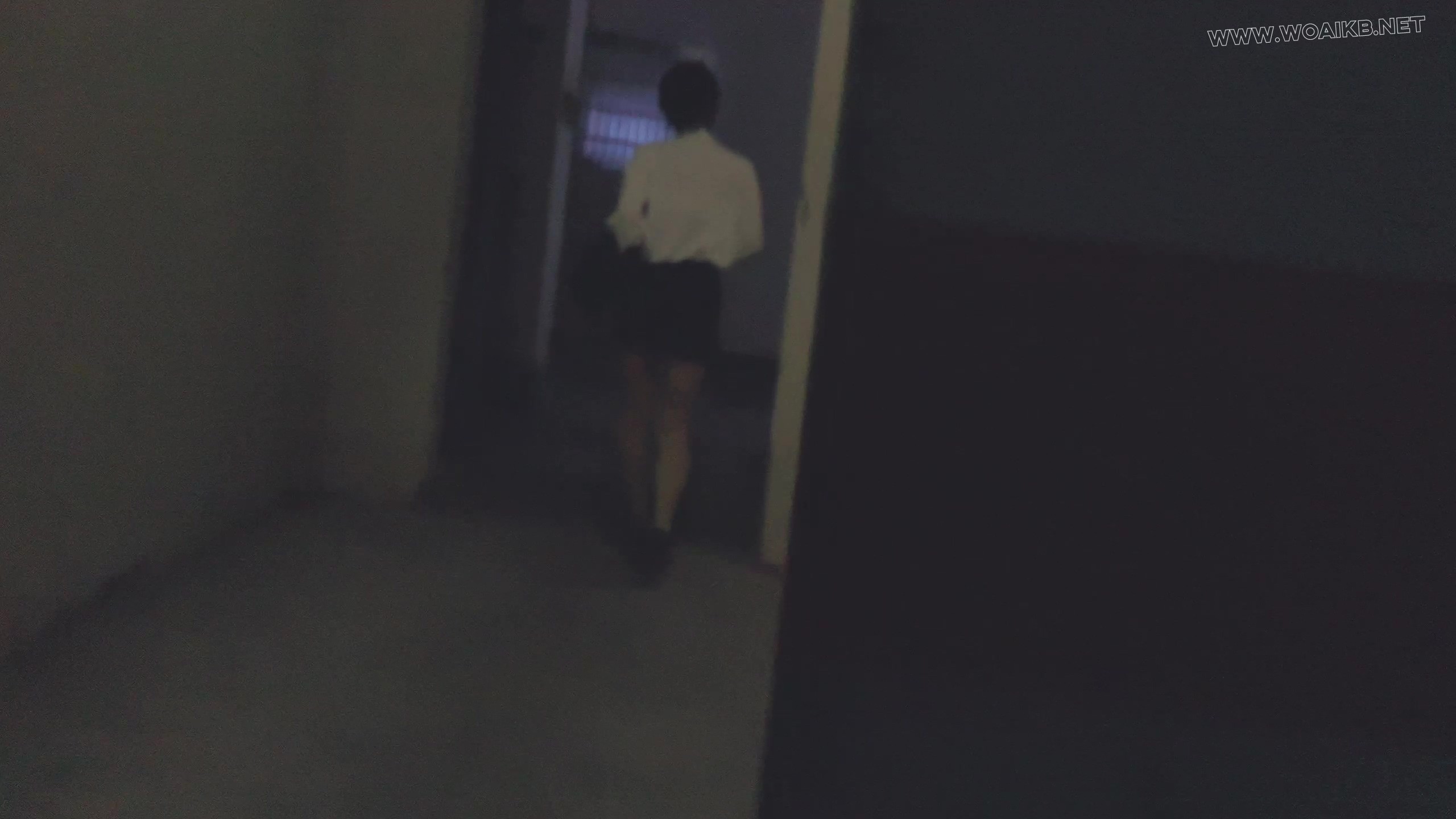 《OL性感女白领下班被司机尾随入室强制绑架》下班随意拦的一辆车，竟成了女白领的 预览图