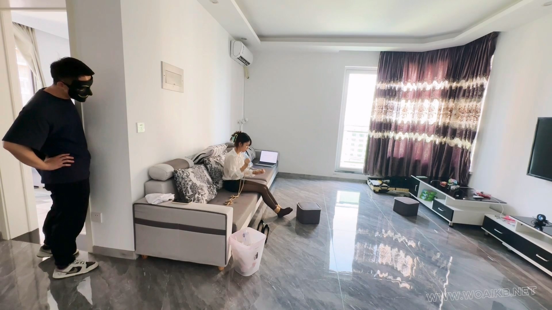 黑丝小月老师的秘密被发现 真空自缚 前后驷马 花样股绳 堵嘴R胸凌辱 预览图